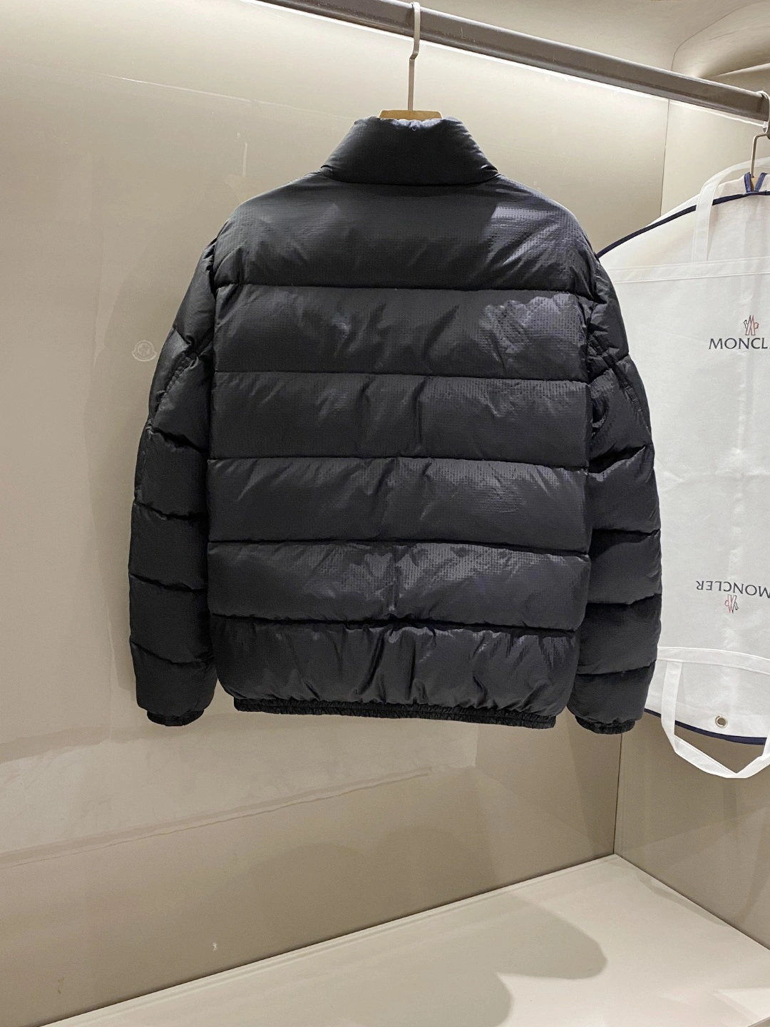 Moncler Down Jackets SoftTouch 146234