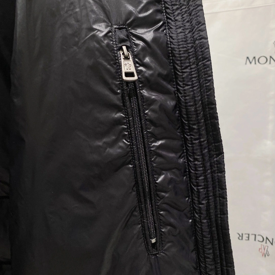 Moncler Down Jackets SoftTouch 146234