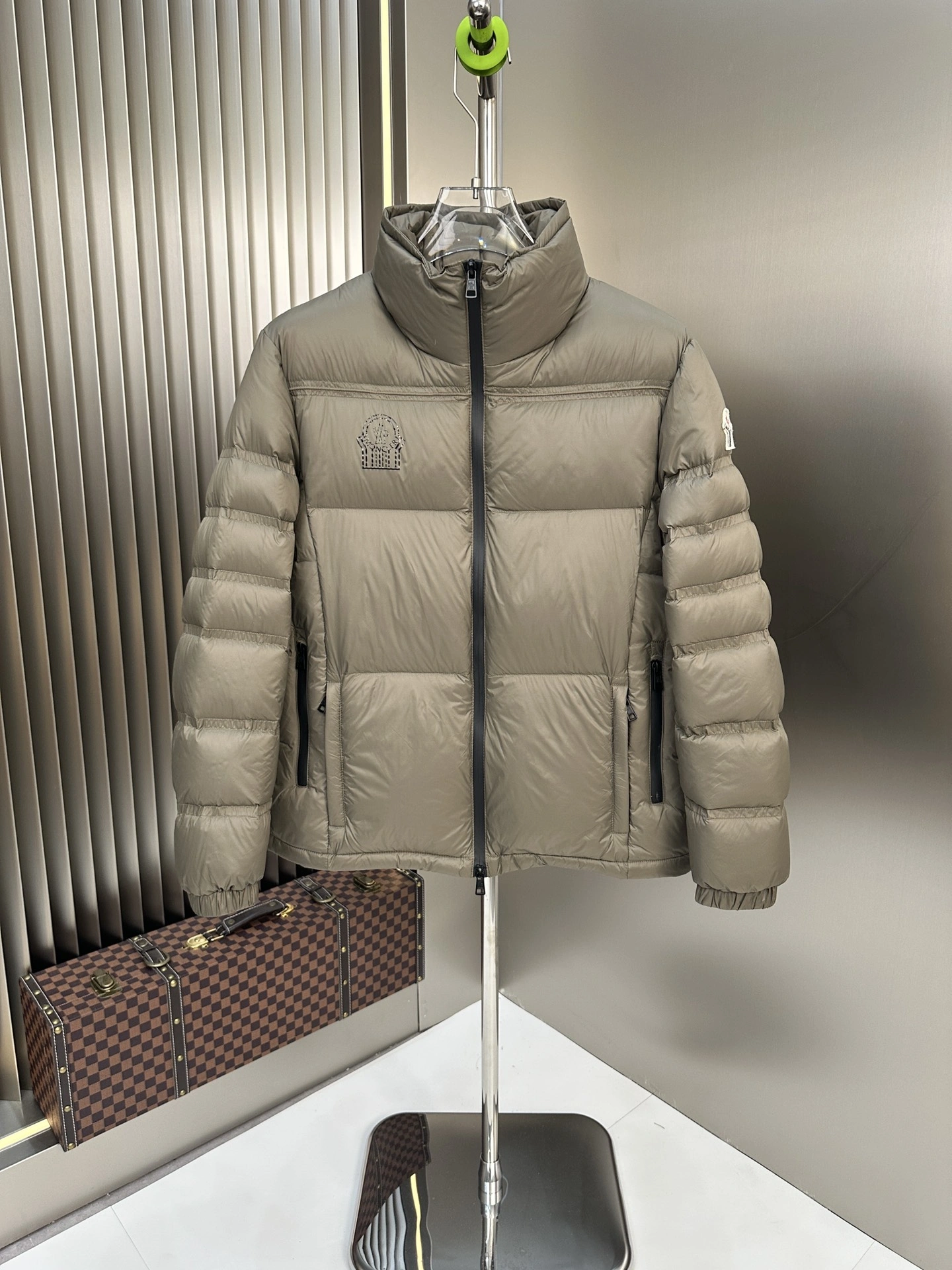 Durable Moncler Down Jackets 146247