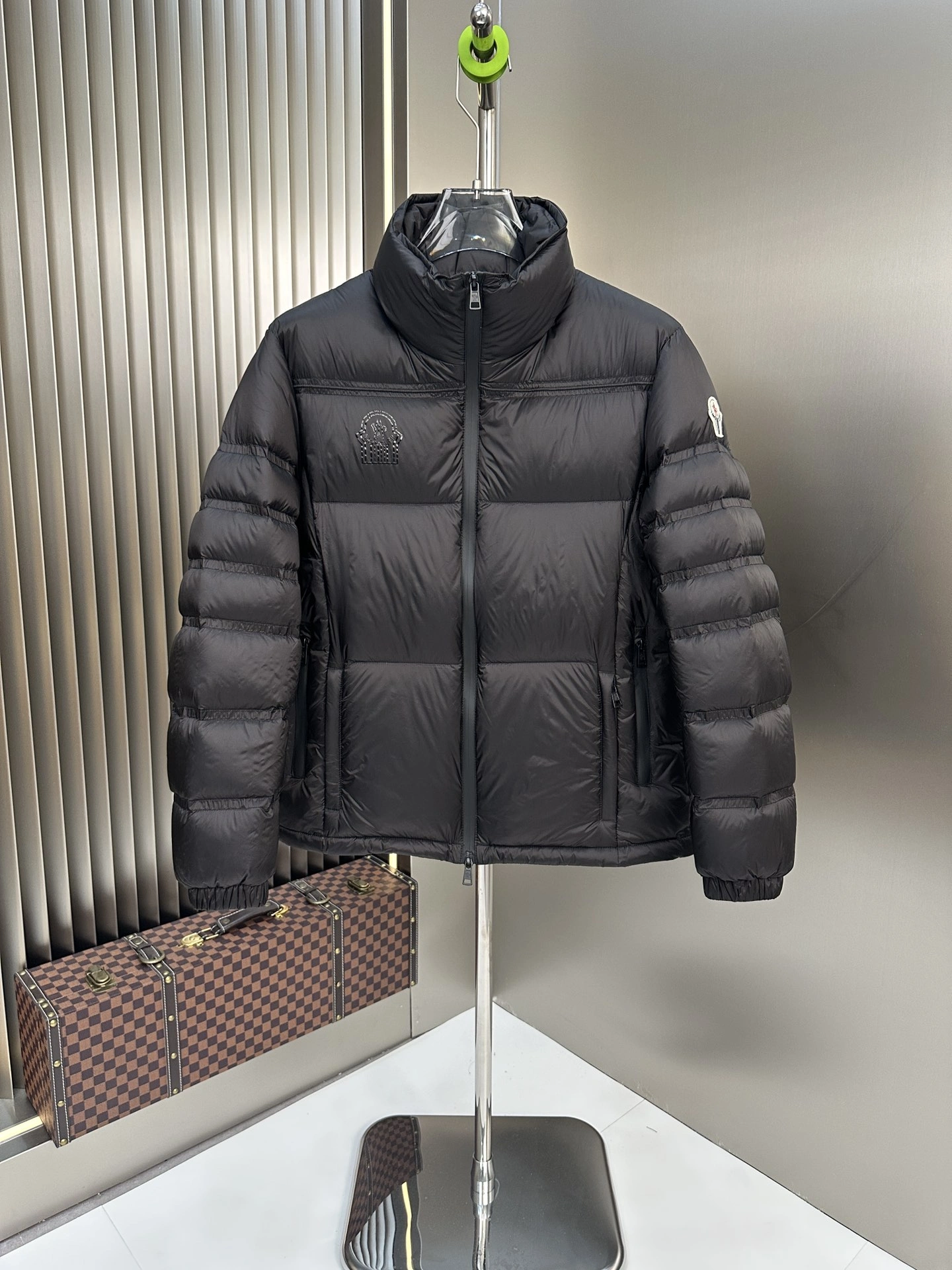 Durable Moncler Down Jackets 146247