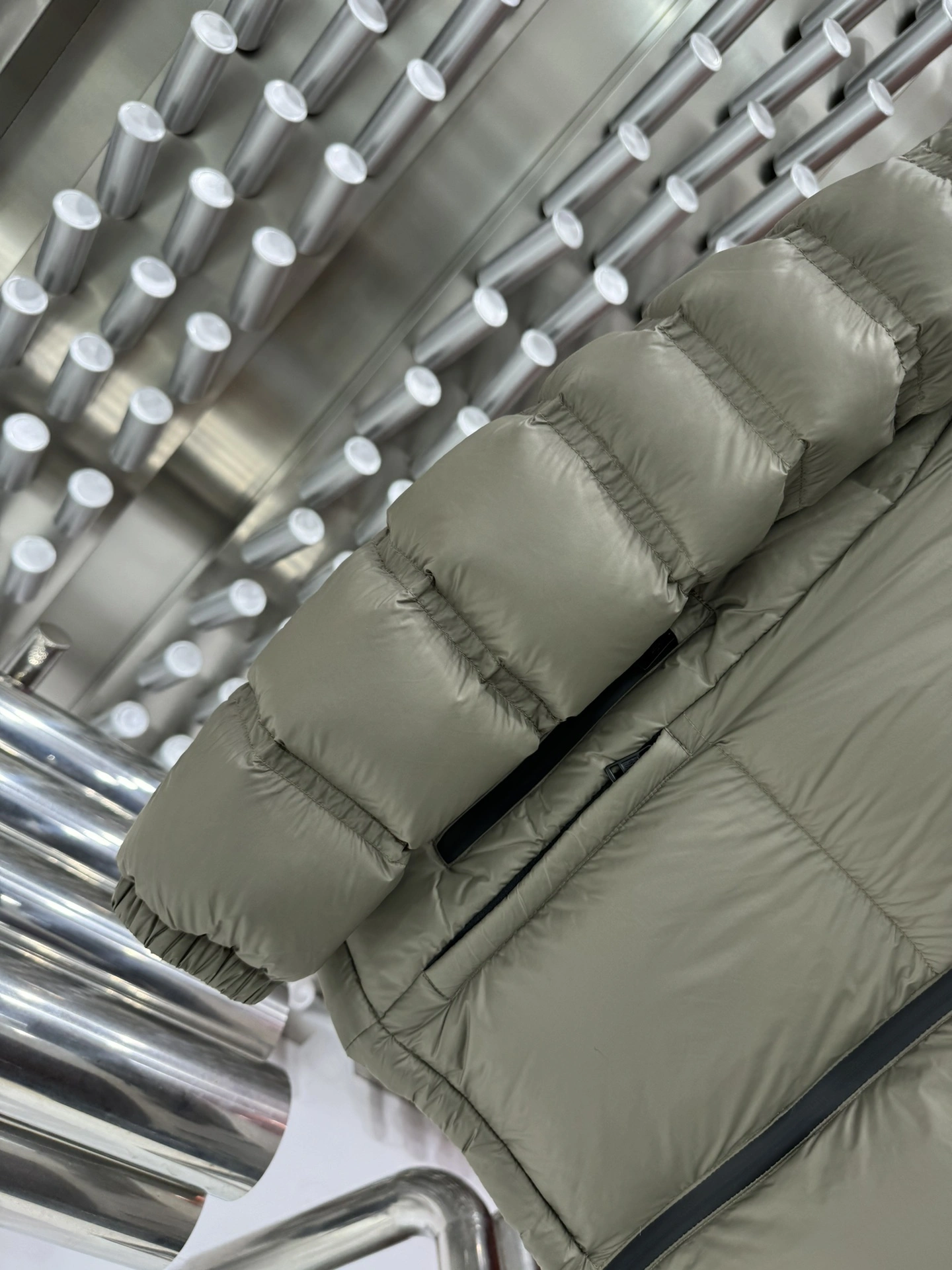 WellDesigned Moncler Down Jackets 146245