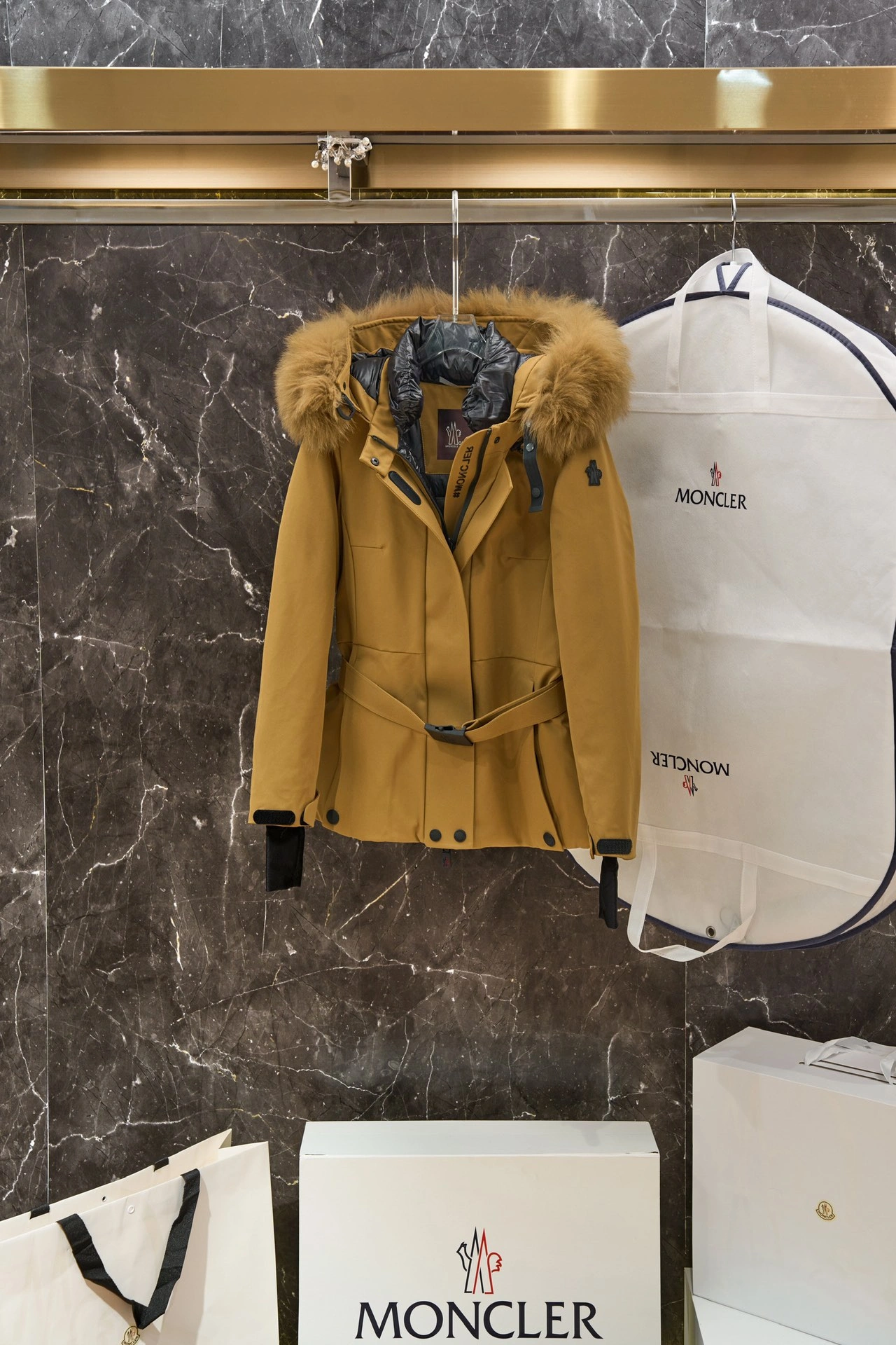 Affordable Moncler Down Jackets 146266