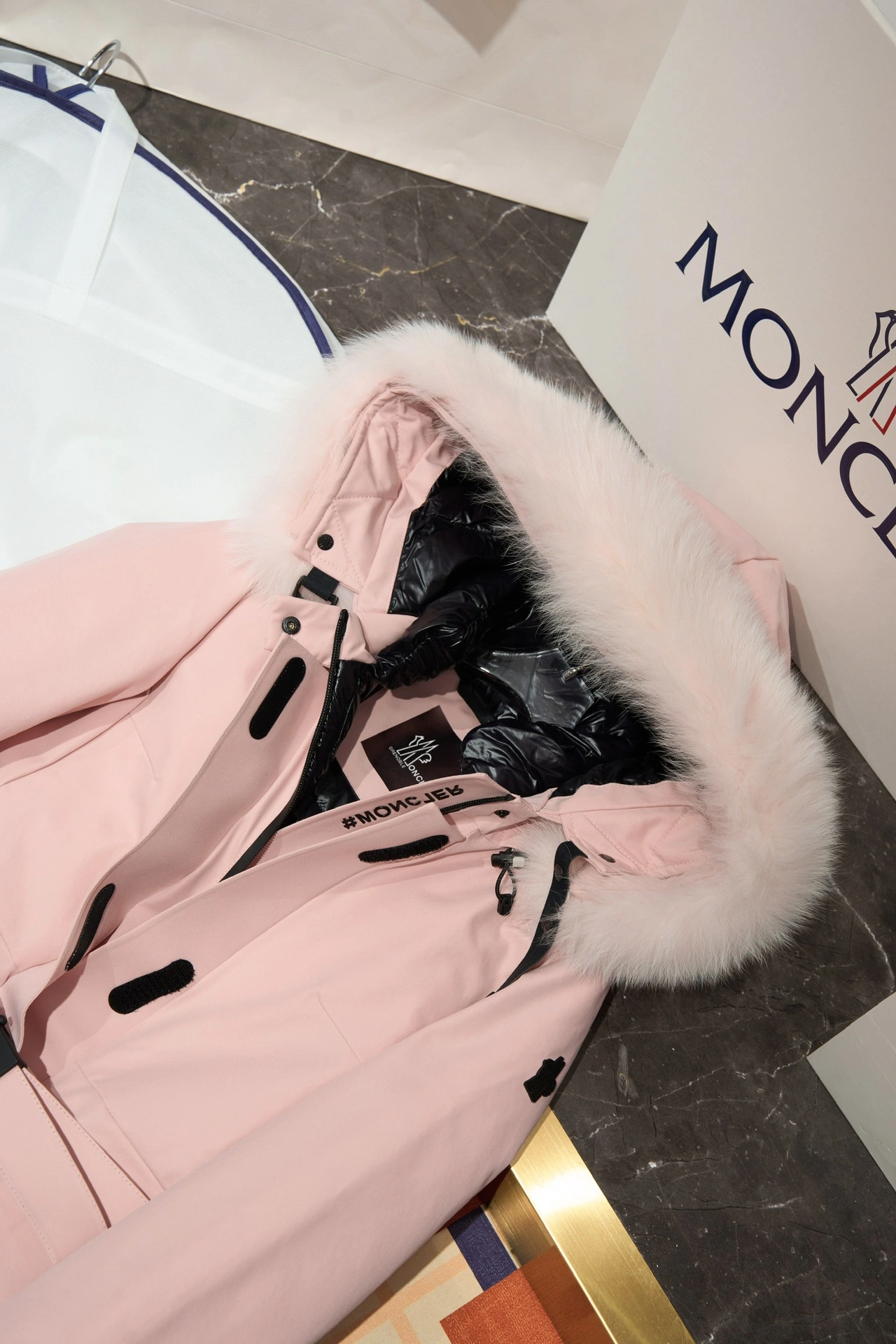 Durable Moncler Down Jackets 146233