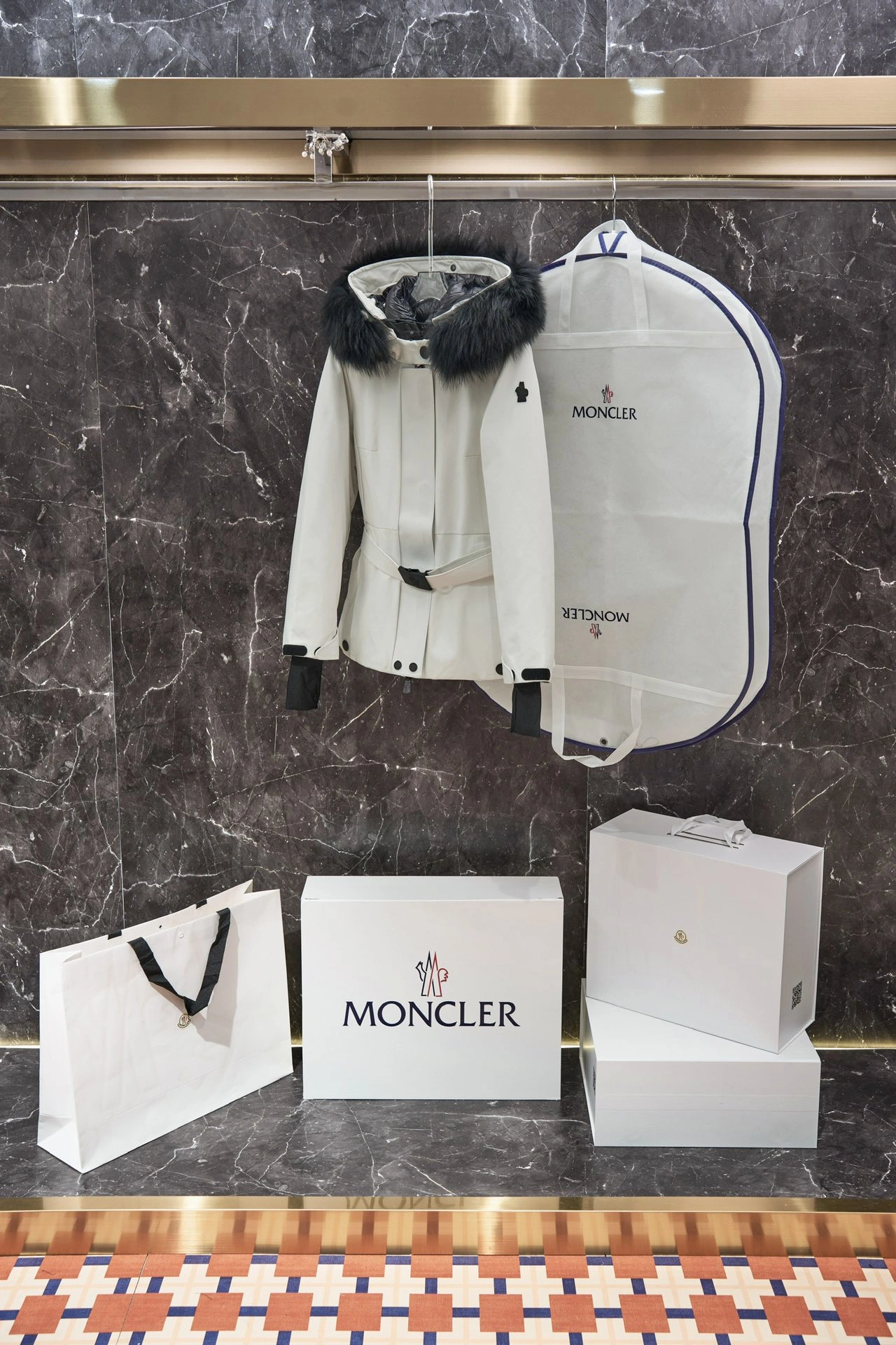 Fashionable Moncler Down Jackets 146238