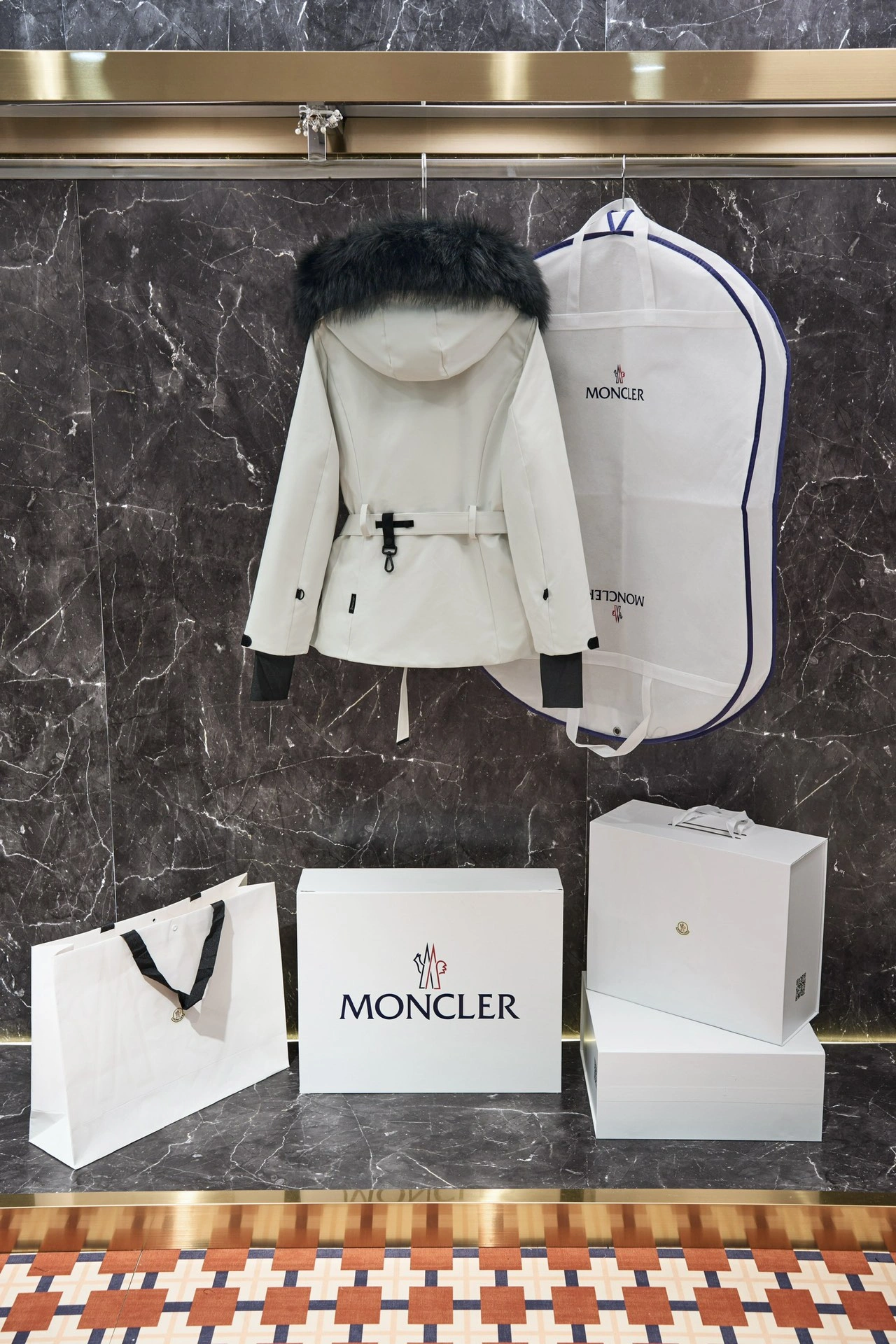 Fashionable Moncler Down Jackets 146238