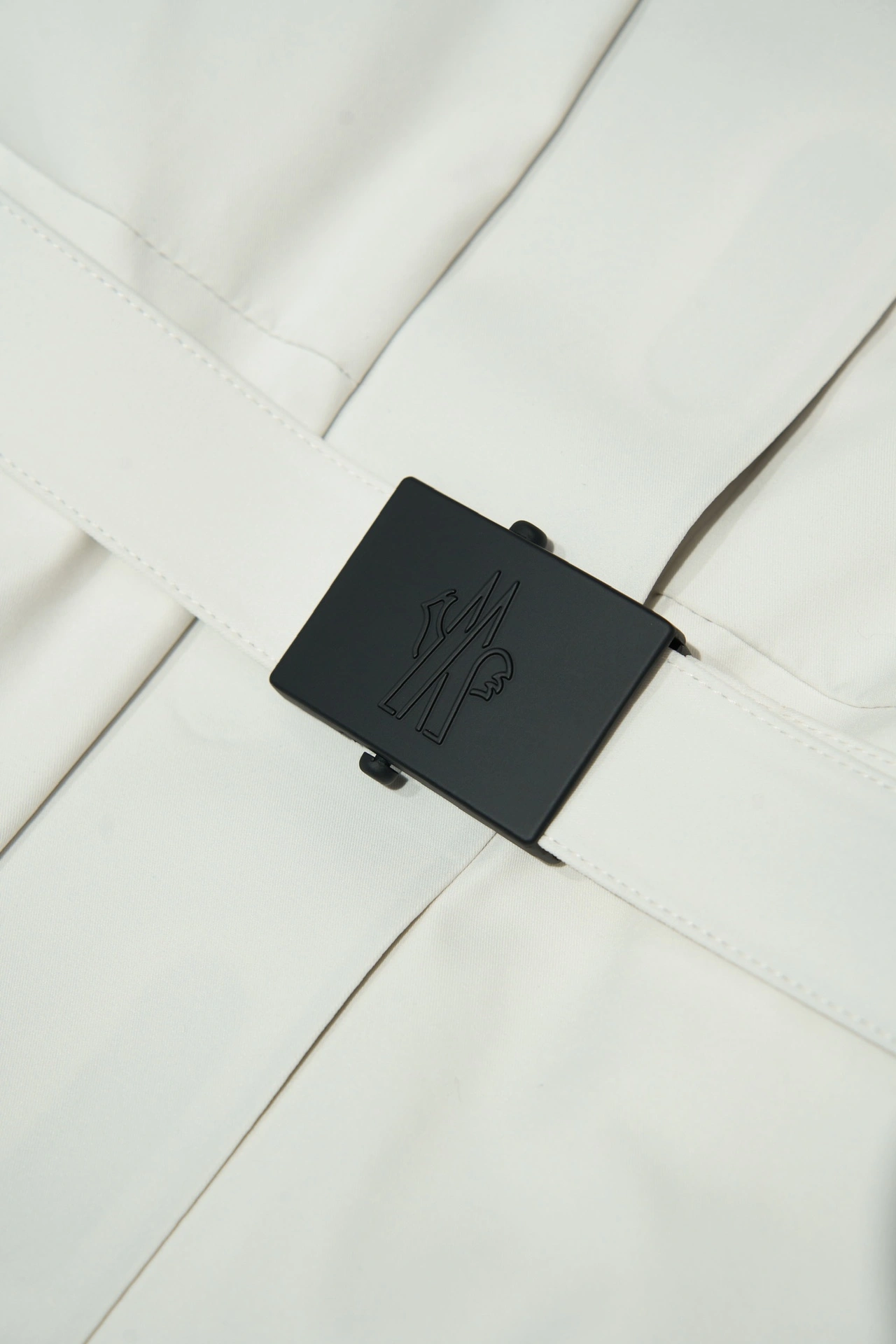 Fashionable Moncler Down Jackets 146238
