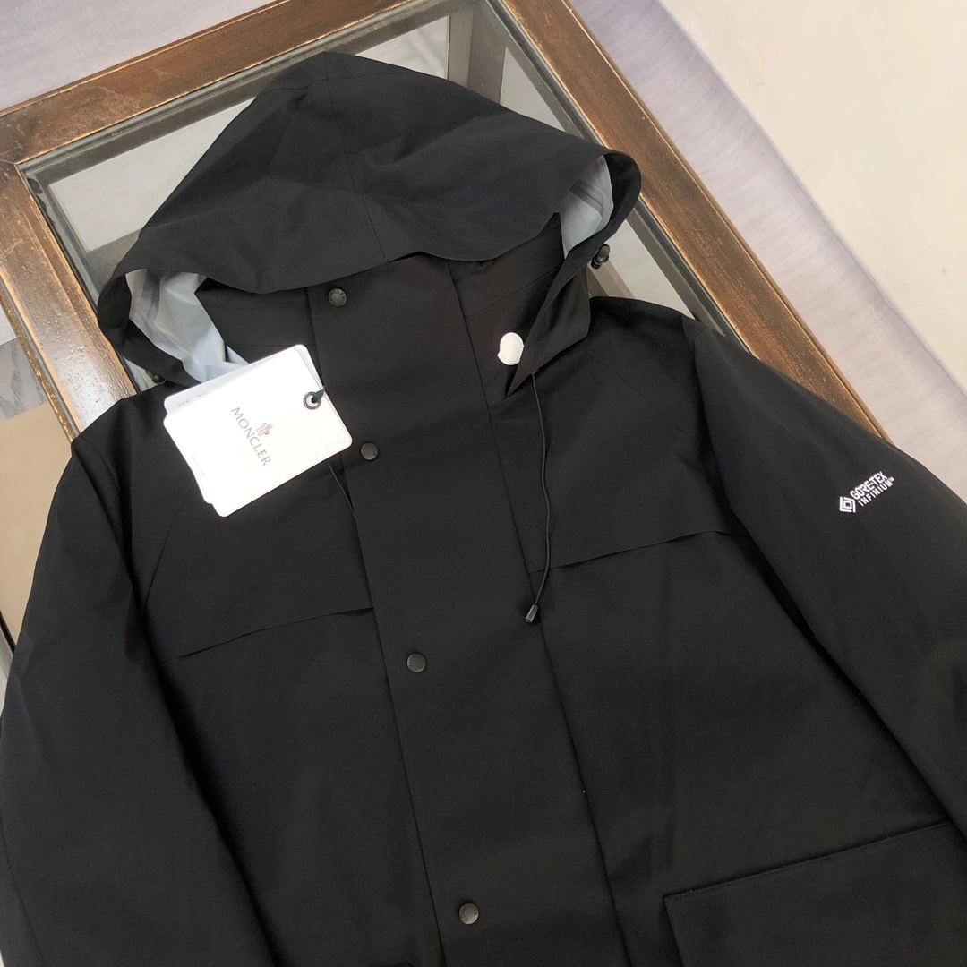 Moncler Down Jackets Elegant 146229