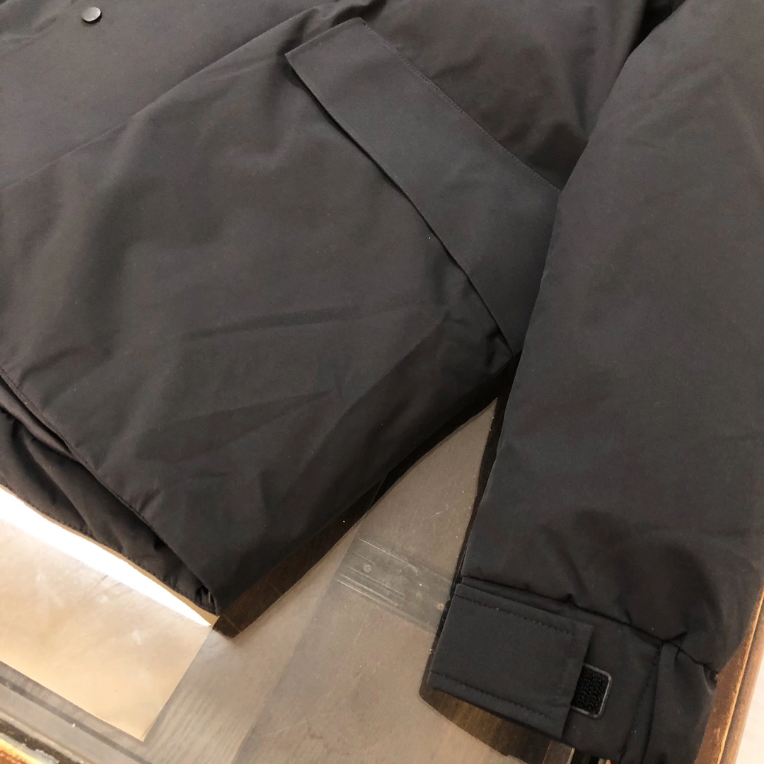 Moncler Down Jackets Elegant 146229