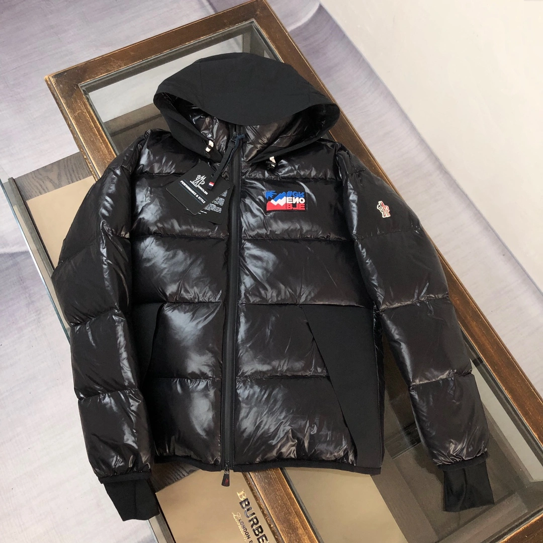 Moncler Down Jackets EasyMatch 146226