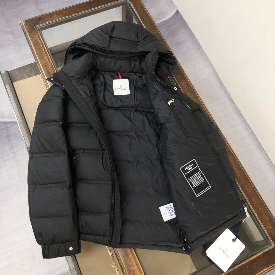 Moncler Down Jackets Stylish 146222