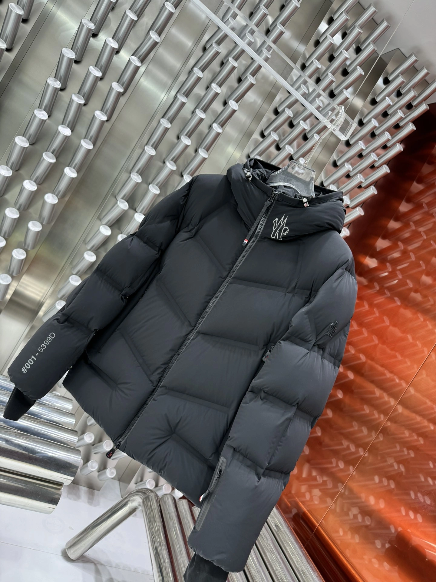 Elegant Moncler Down Jackets 146223