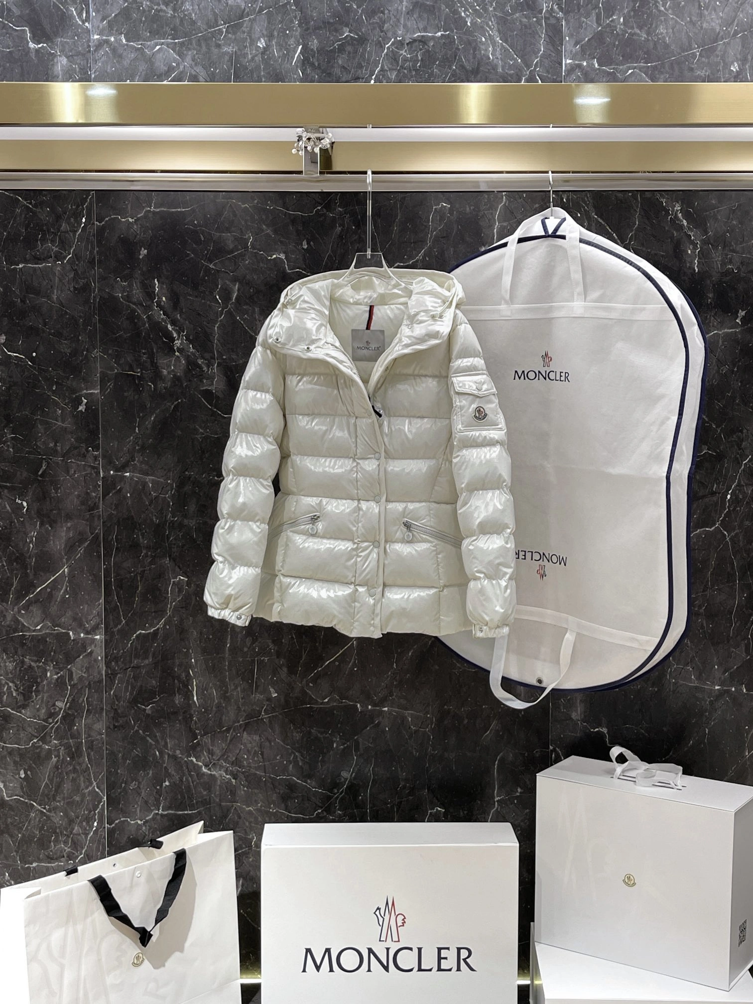 Moncler Down Jackets MoistureWicking 146215