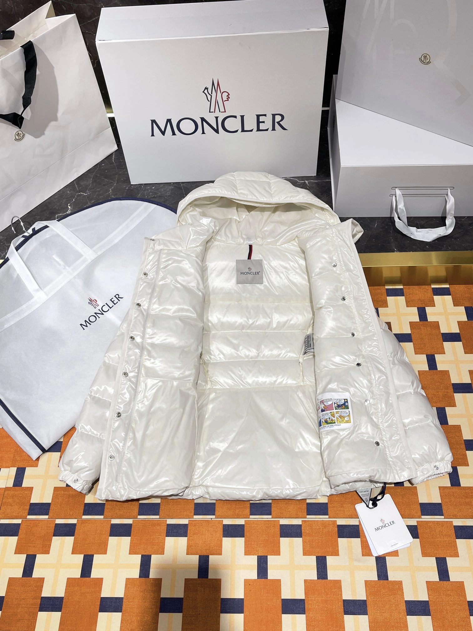 Moncler Down Jackets MoistureWicking 146215