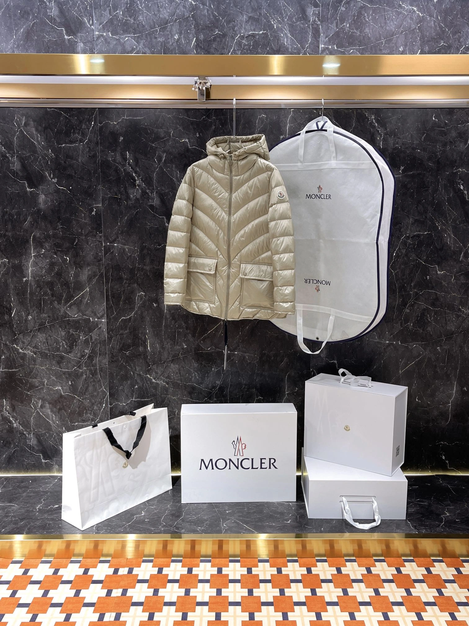 SunProtective Moncler Down Jackets 146219