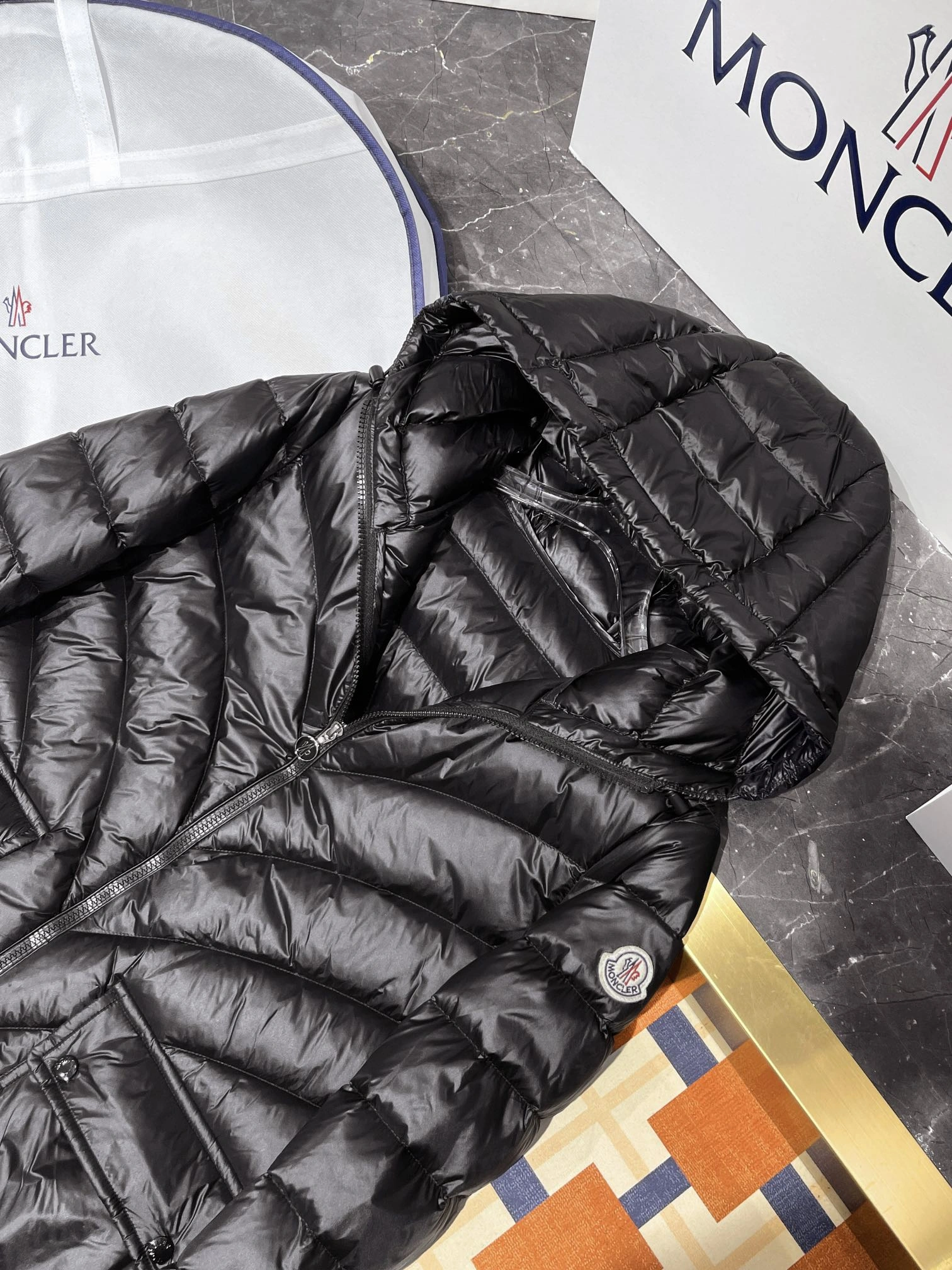 Moncler Down Jackets Supportive 146220