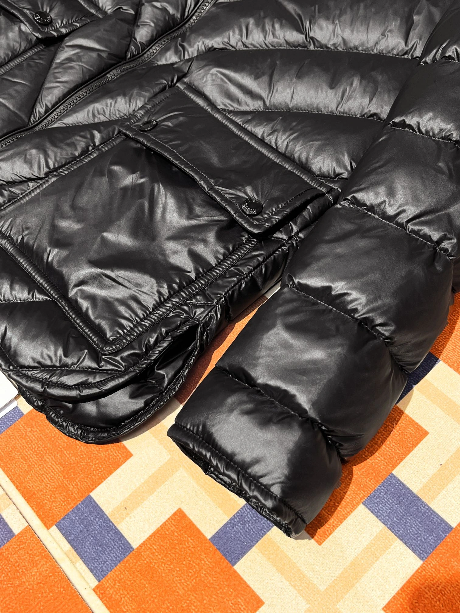Moncler Down Jackets Supportive 146220