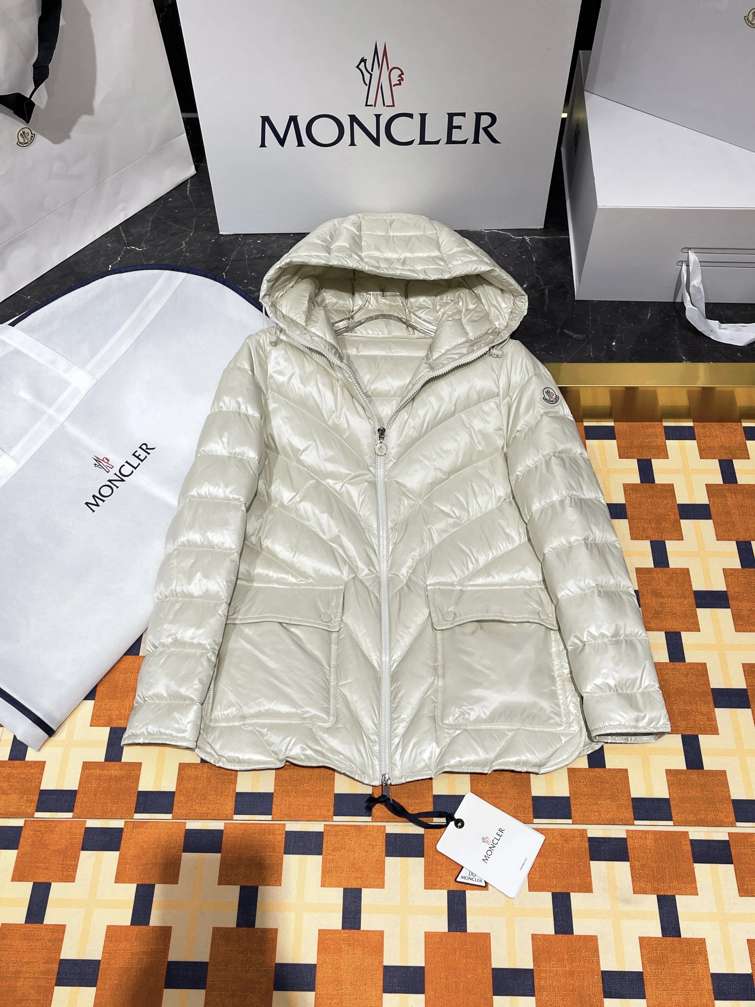 StreetReady Moncler Down Jackets 146213