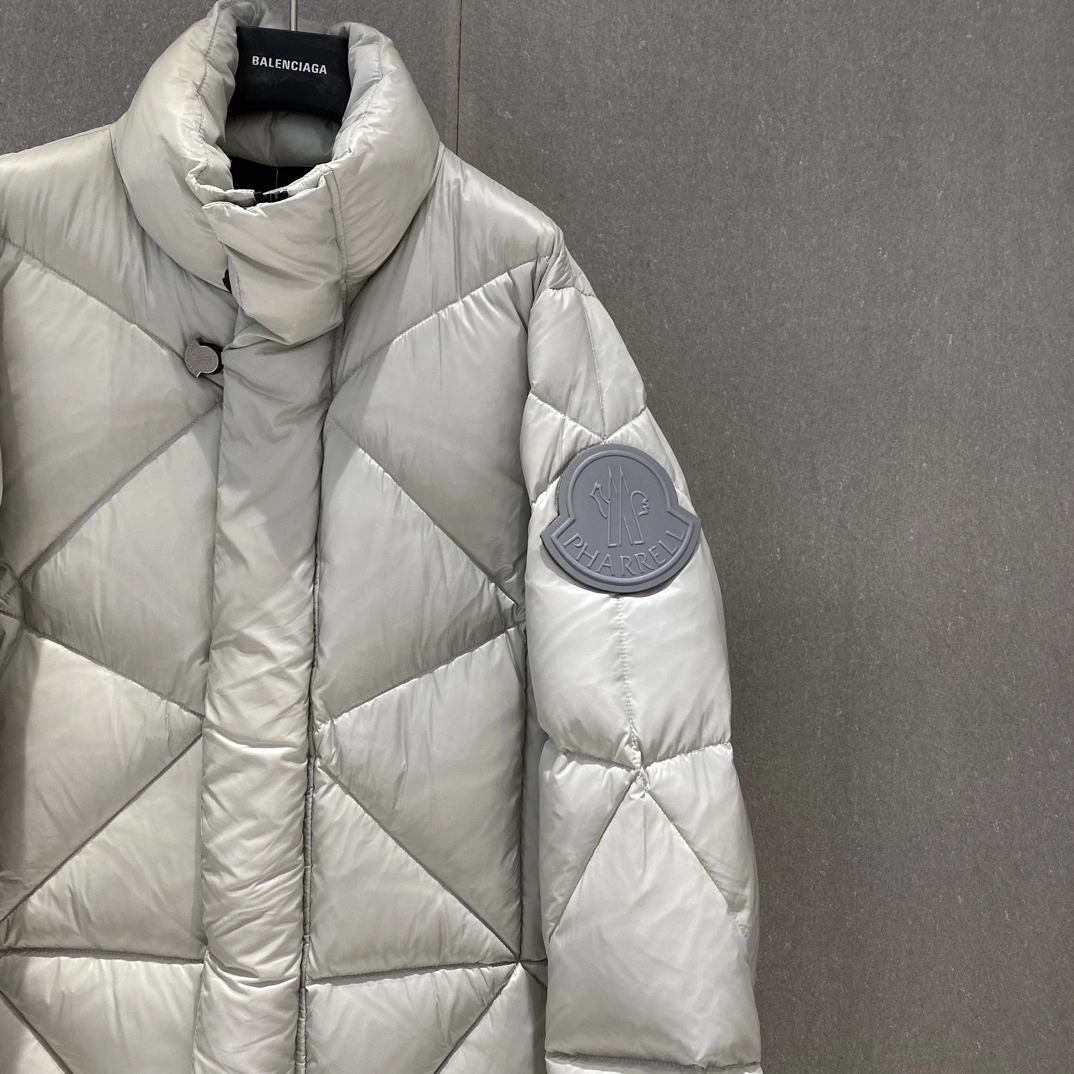 Comfortable Moncler Down Jackets 146227