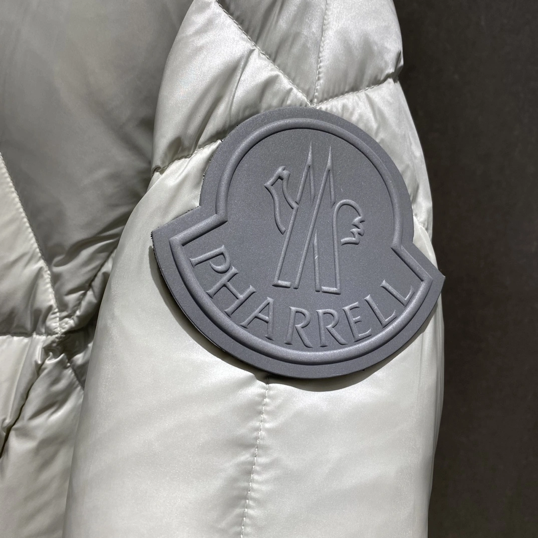 Comfortable Moncler Down Jackets 146227