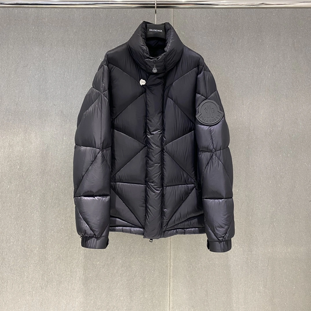 Moncler Down Jackets Youthful 146205