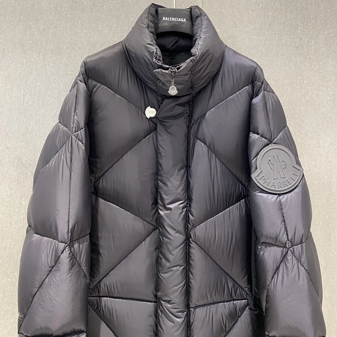 Moncler Down Jackets Youthful 146205