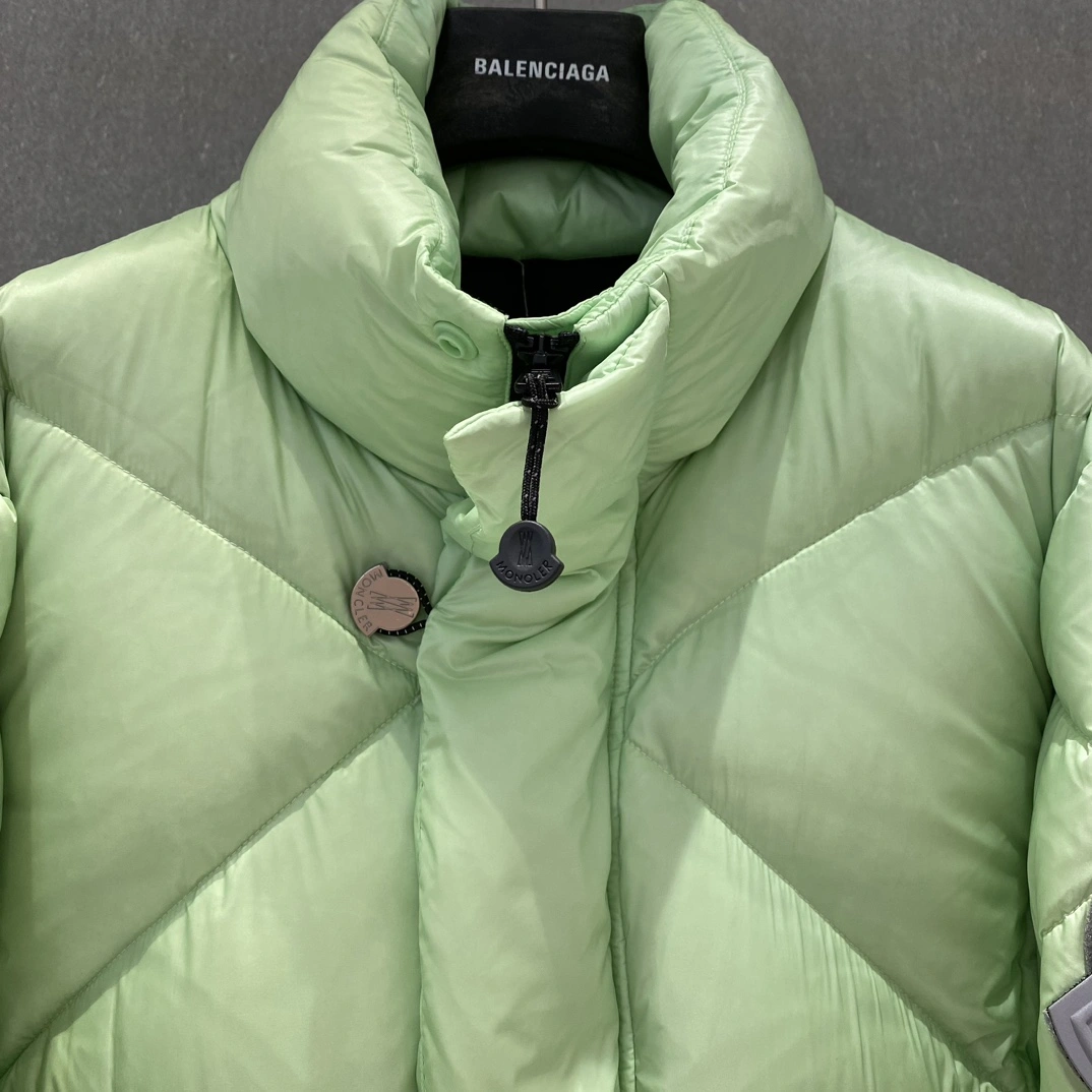 Moncler Down Jackets EasyCare 146212