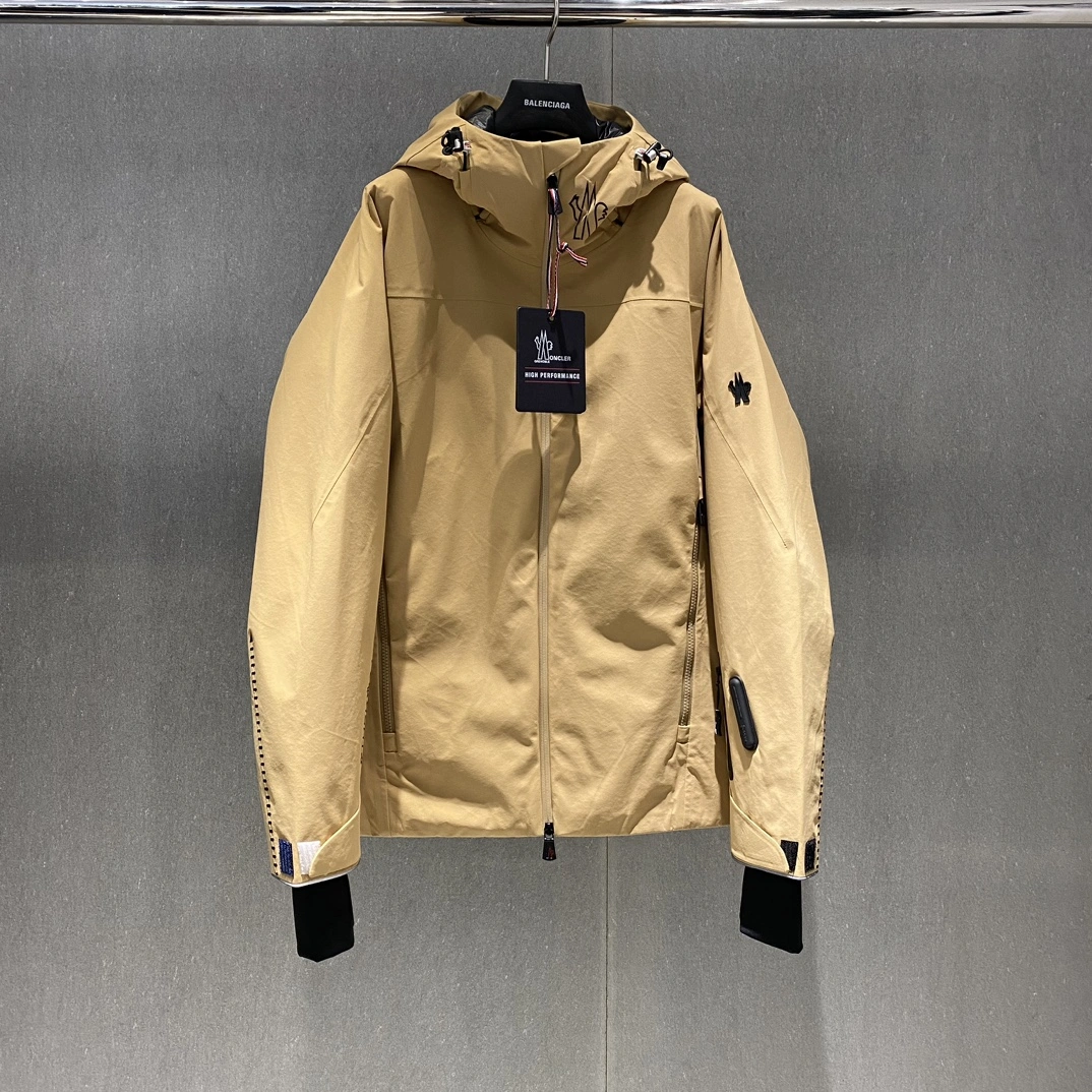 Moncler Down Jackets AllSeason 146208