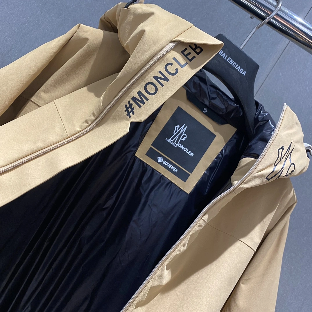 Moncler Down Jackets AllSeason 146208
