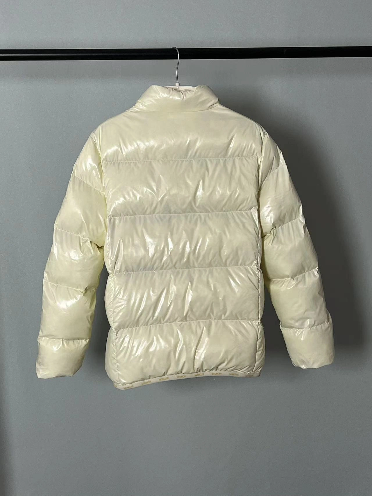 Affordable Moncler Down Jackets 146201
