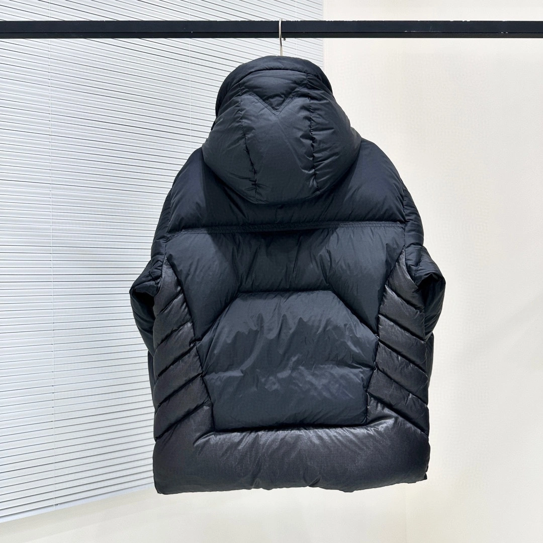 Comfortable Moncler Down Jackets 146195