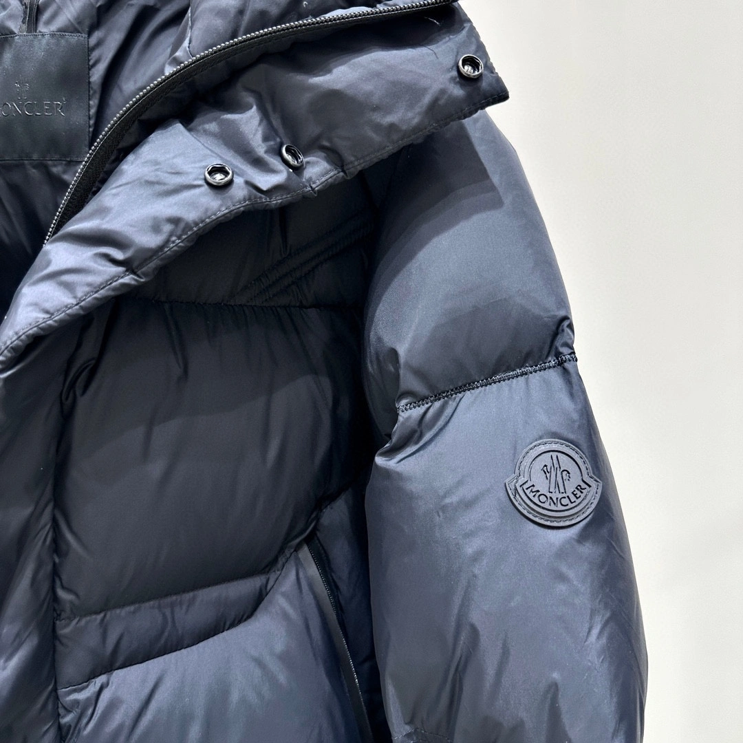 Comfortable Moncler Down Jackets 146195