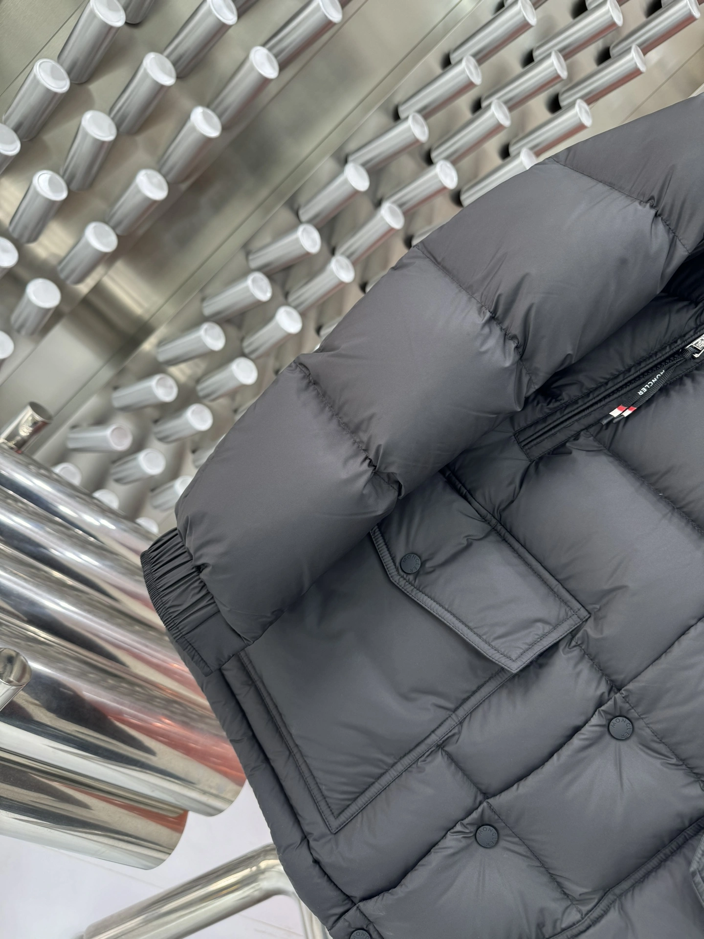 FreshLook Moncler Down Jackets 146191