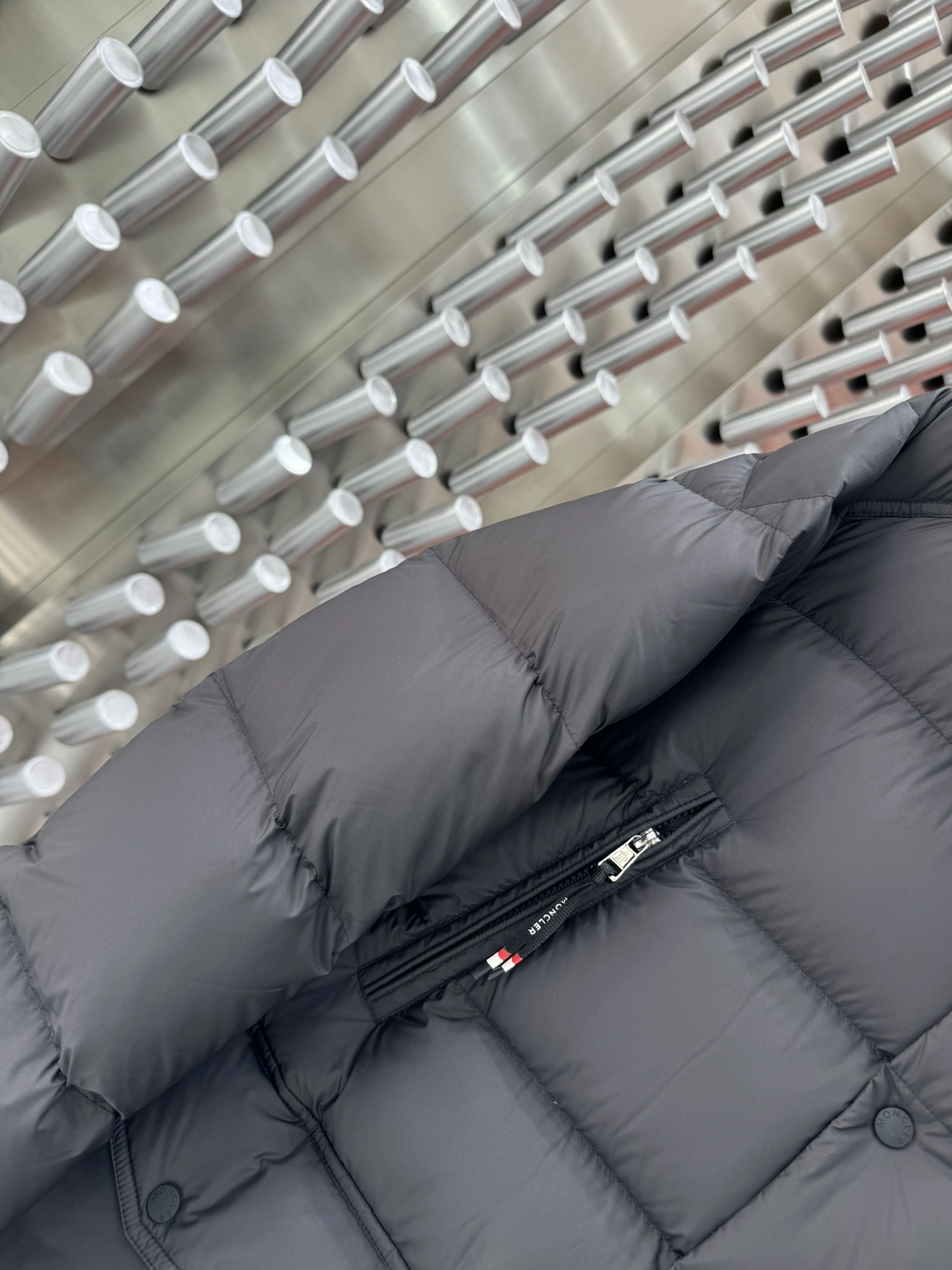 FreshLook Moncler Down Jackets 146191