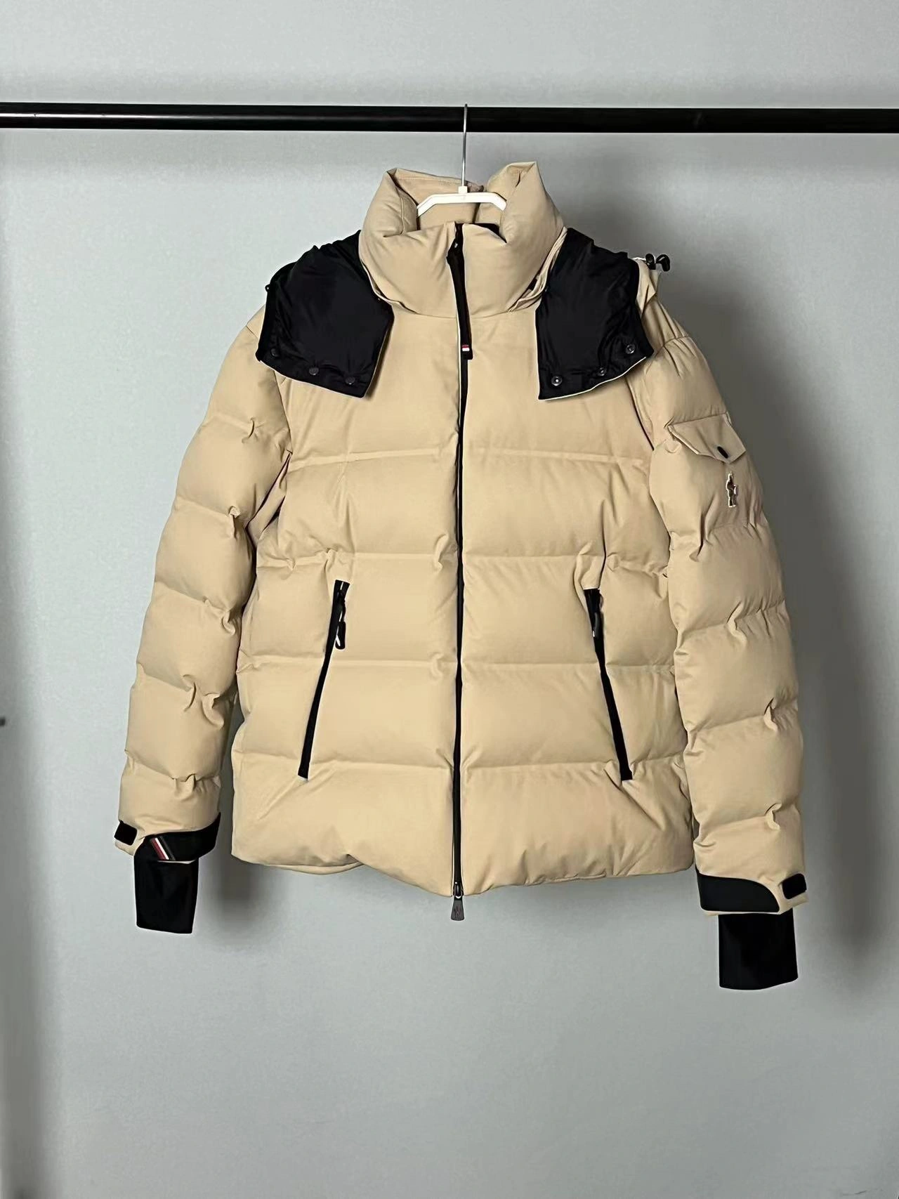 Moncler Down Jackets TechFriendly 146194