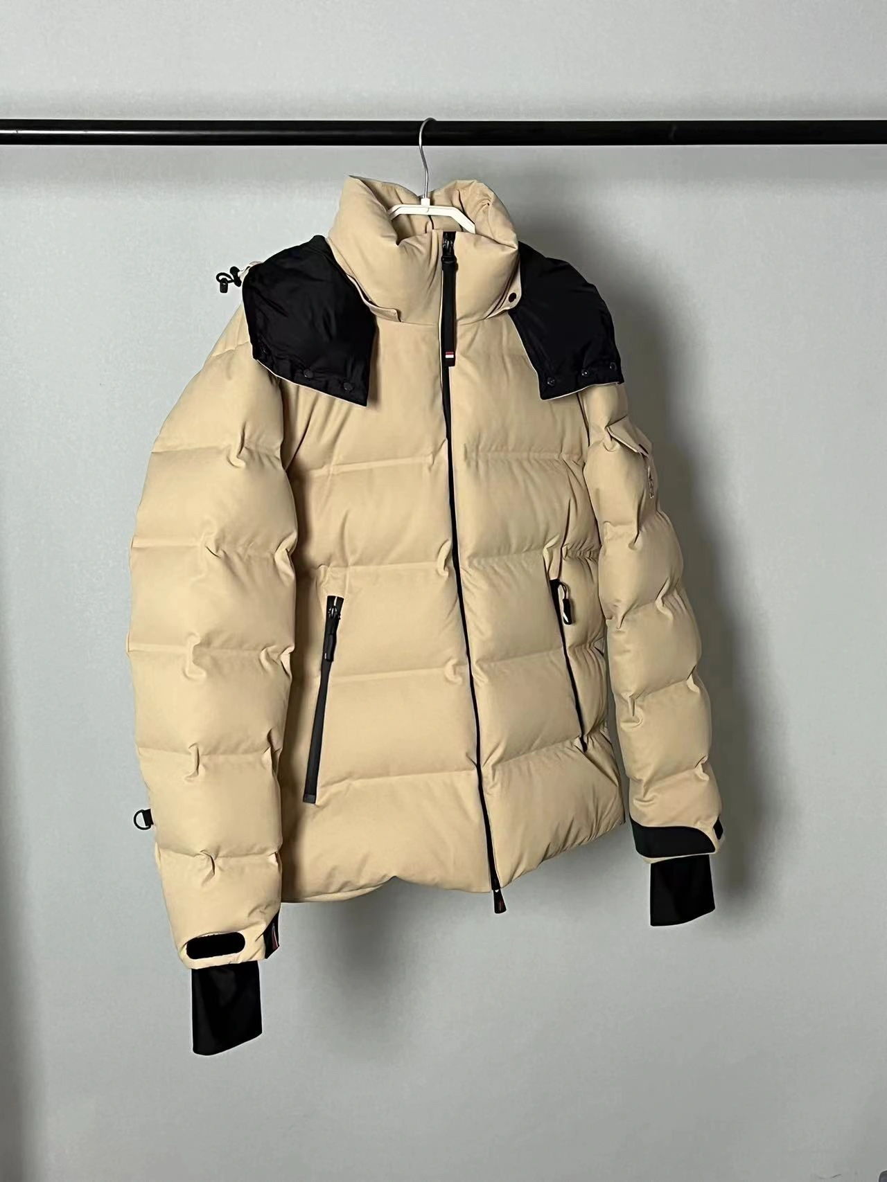 Moncler Down Jackets TechFriendly 146194
