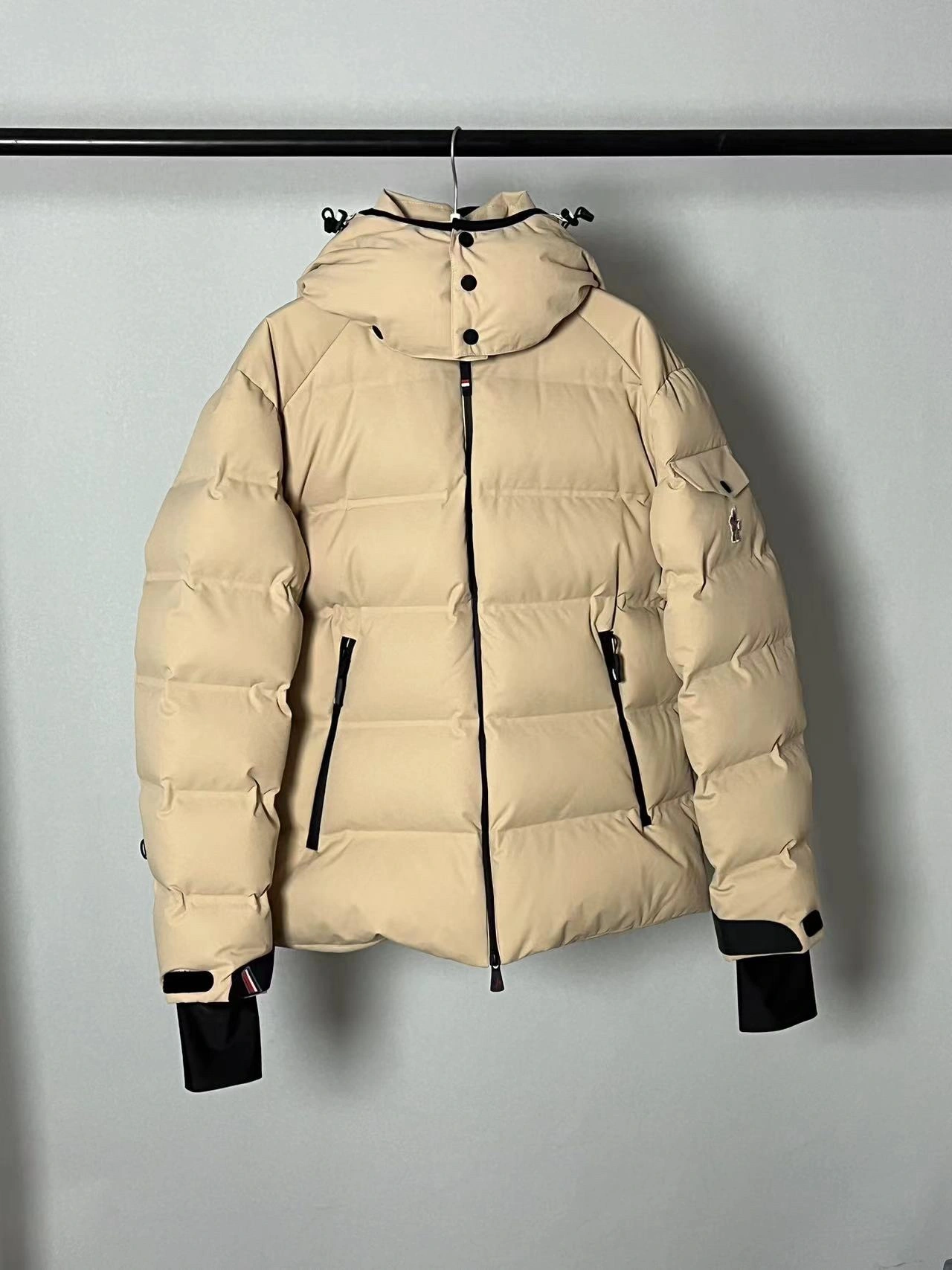 Moncler Down Jackets TechFriendly 146194
