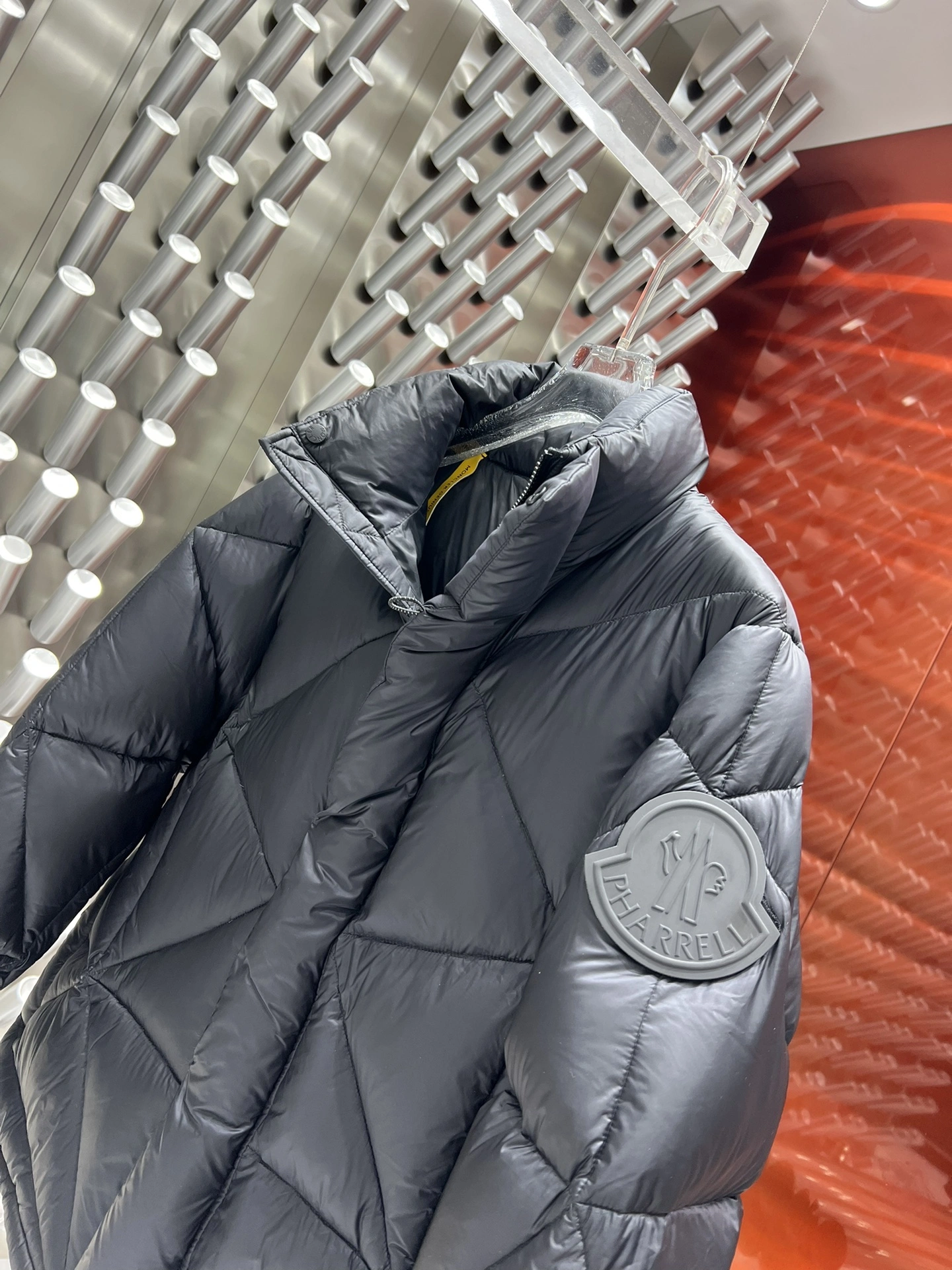 Moncler Down Jackets Unique 146190