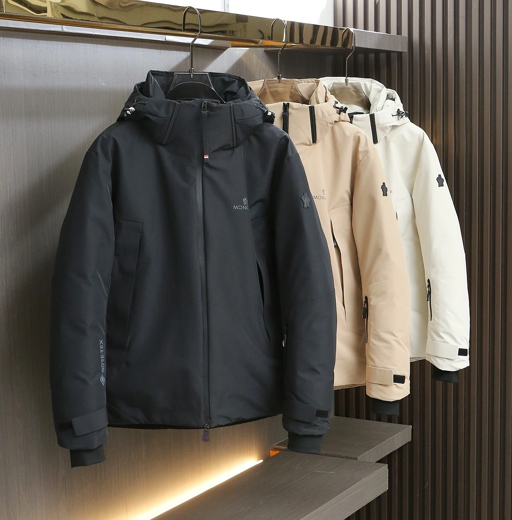 Moncler Down Jackets Refined 146187