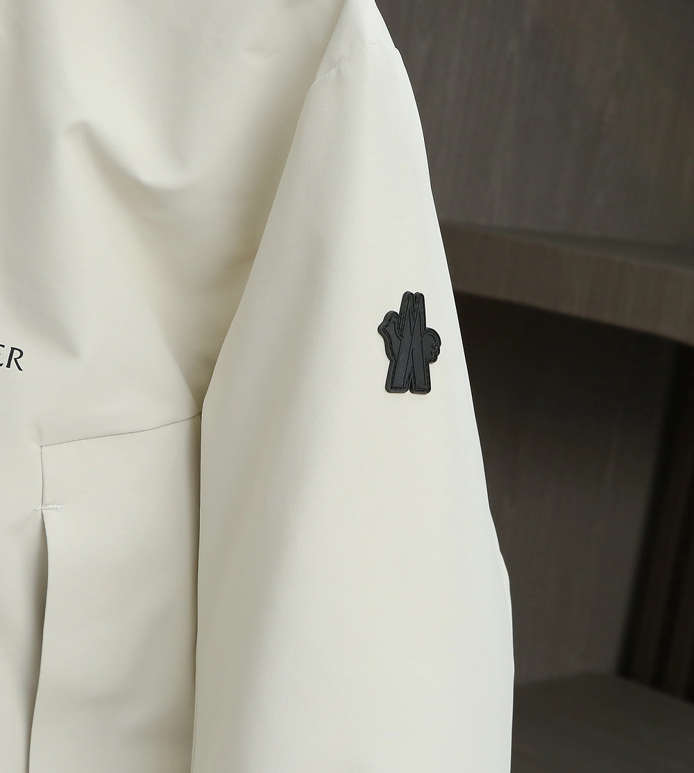 Moncler Down Jackets TopPick 146186