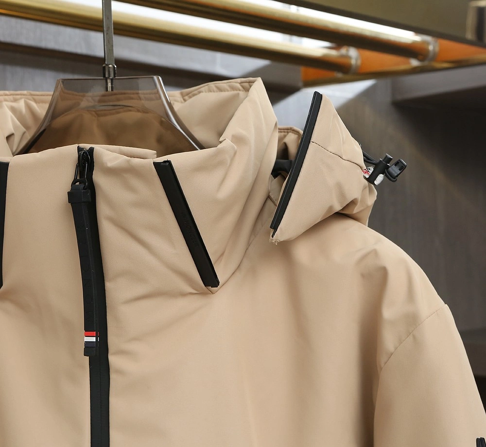 Flexible Moncler Down Jackets 146183