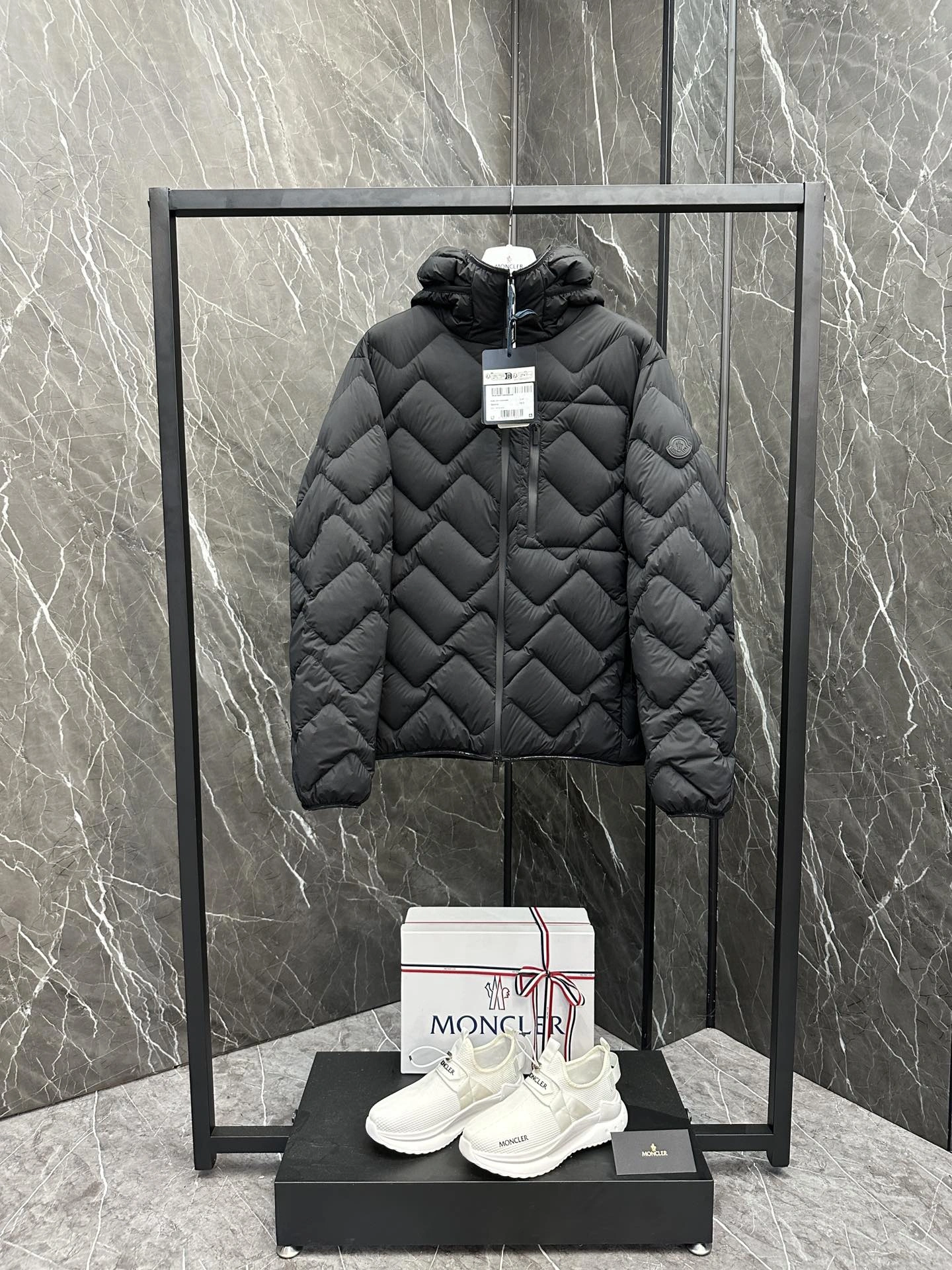 Moncler Down Jackets Lightweight 146178
