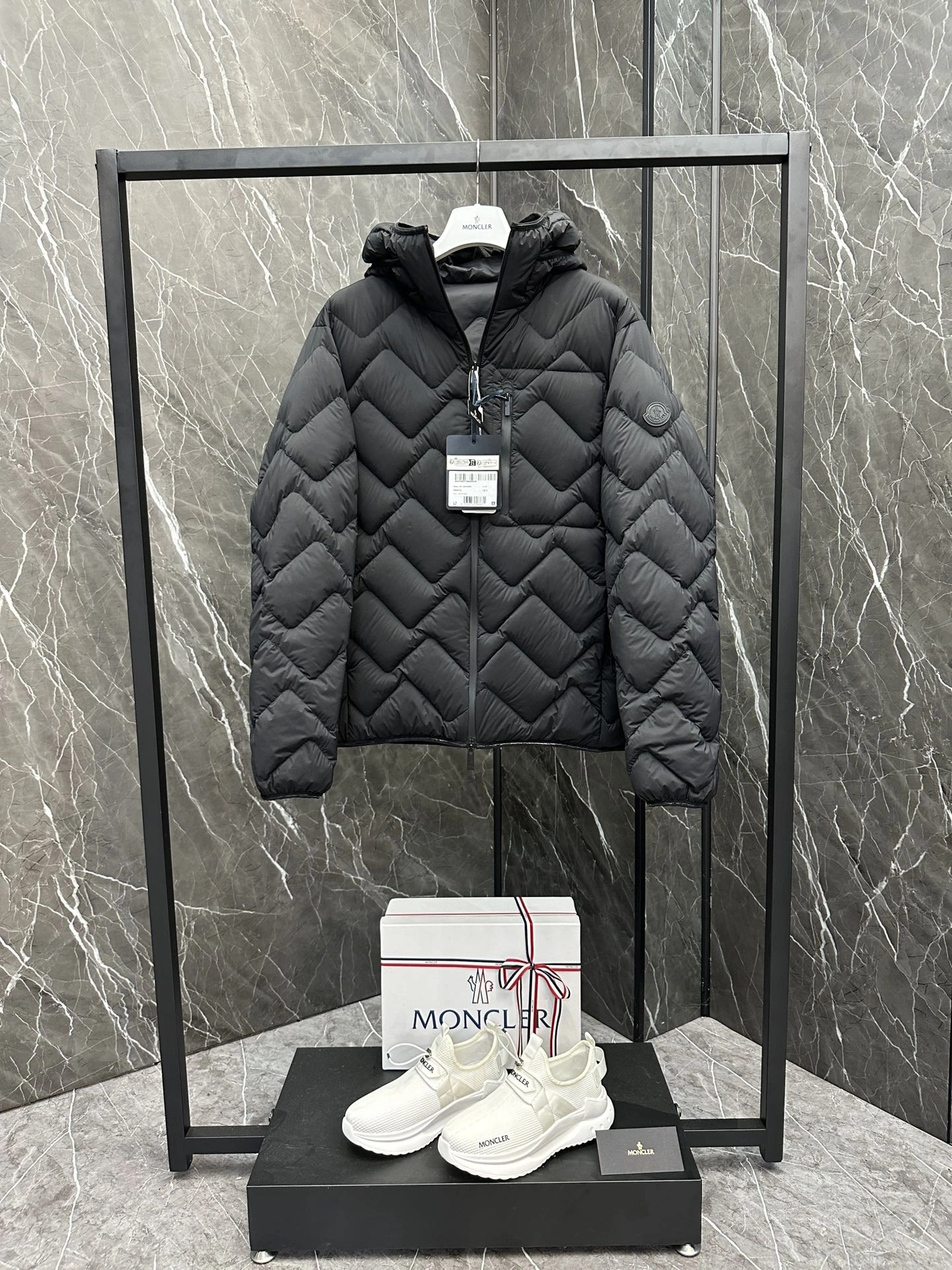 Moncler Down Jackets Lightweight 146178
