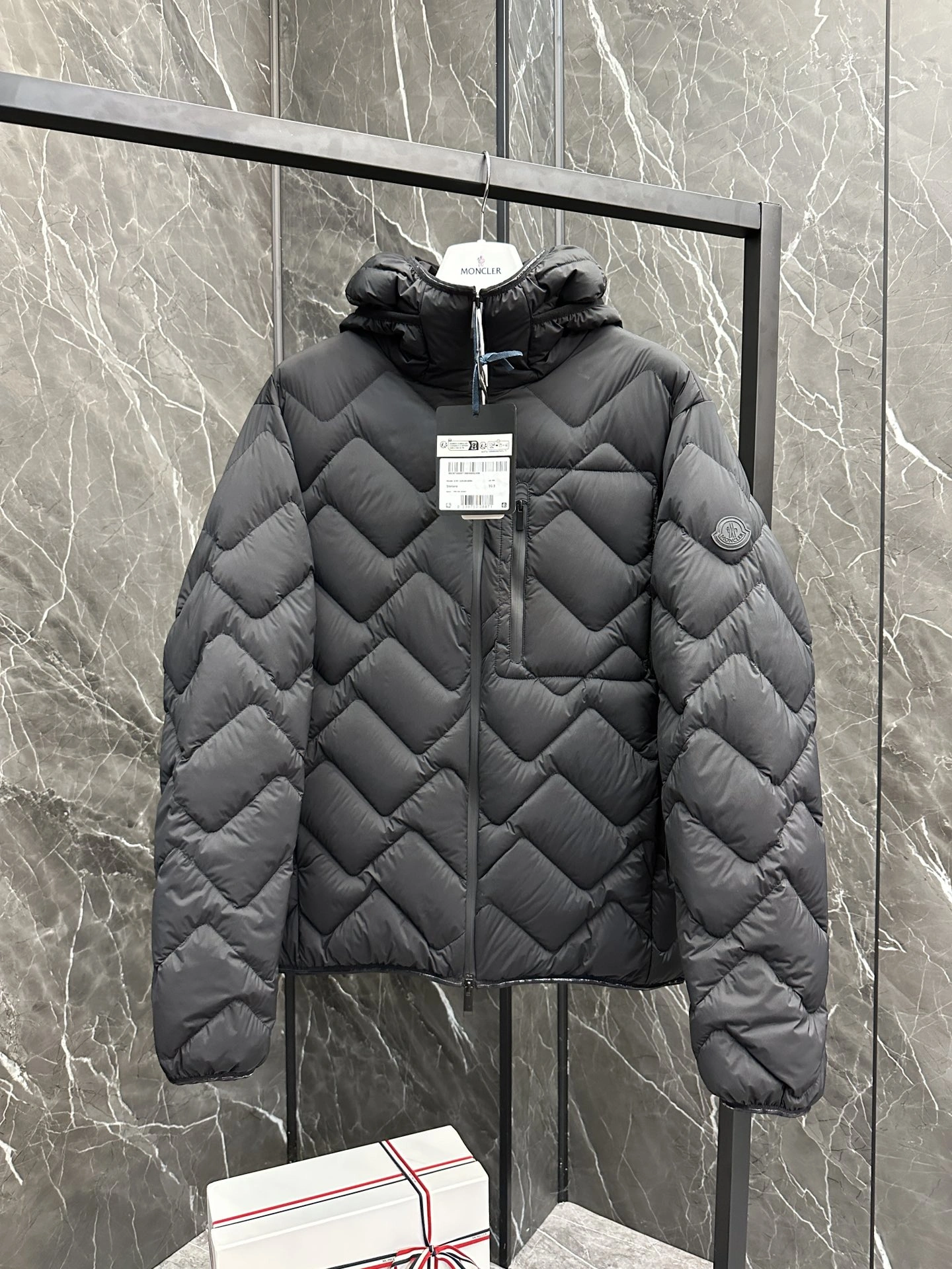 Moncler Down Jackets Lightweight 146178