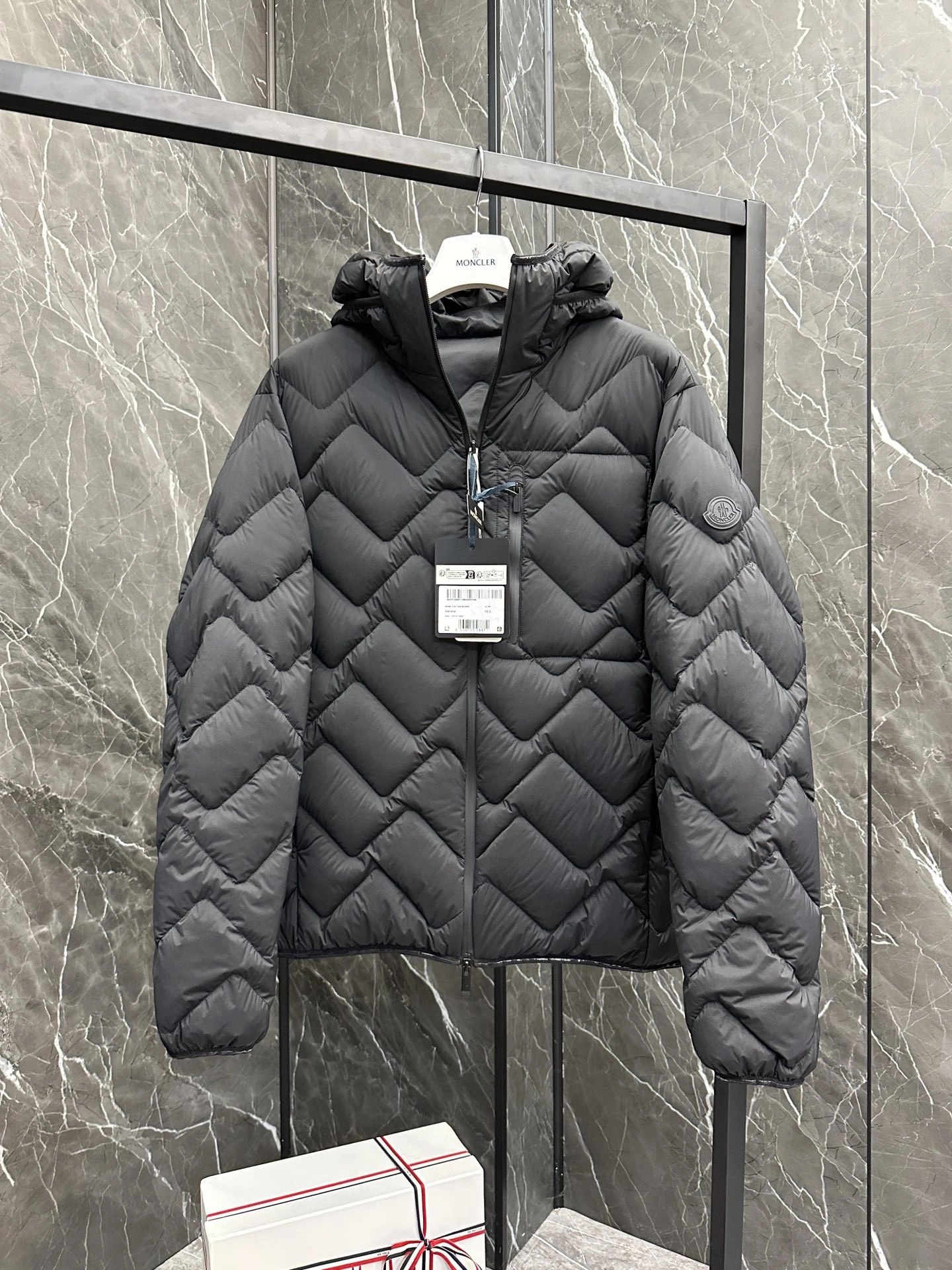 Moncler Down Jackets Lightweight 146178