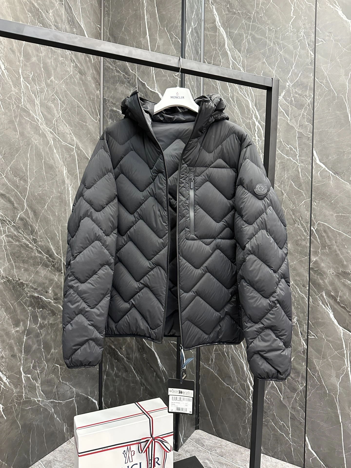 Moncler Down Jackets Lightweight 146178