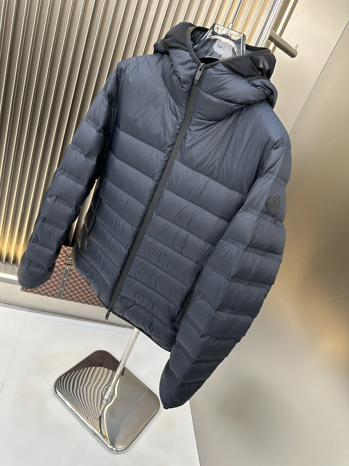 Moncler Down Jackets Stretchable 146165