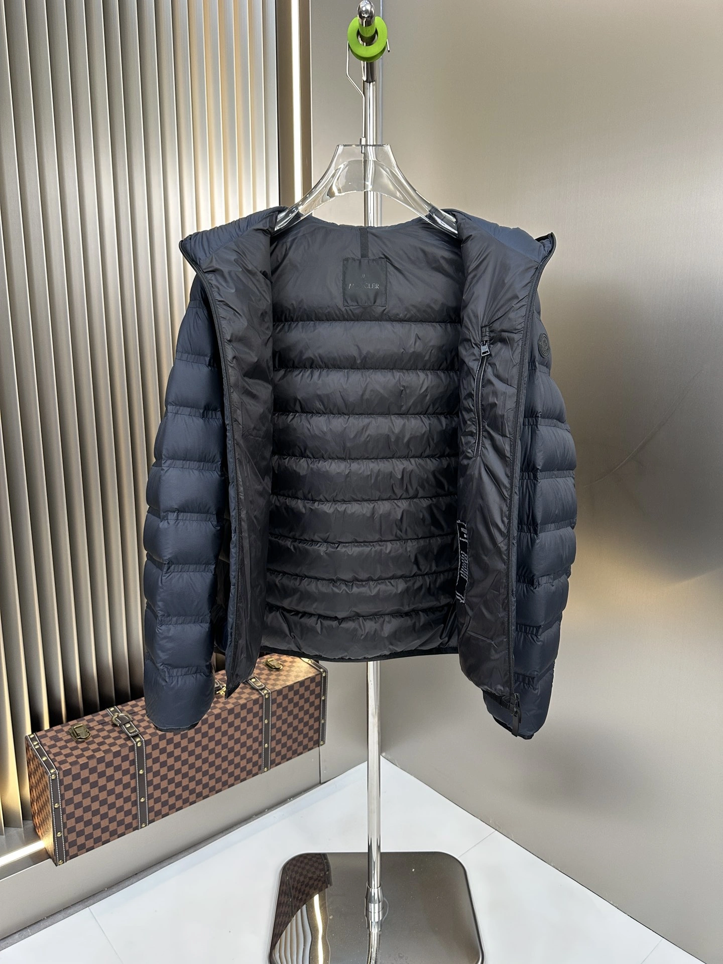 Moncler Down Jackets Stretchable 146165