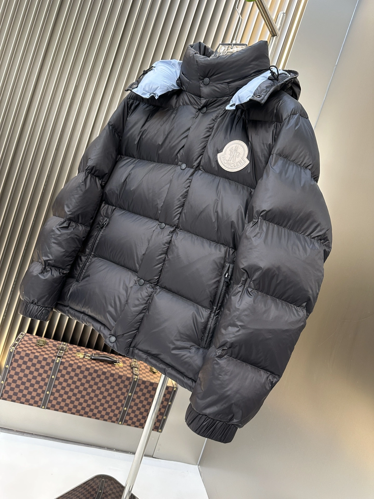 Soft Moncler Down Jackets 146179