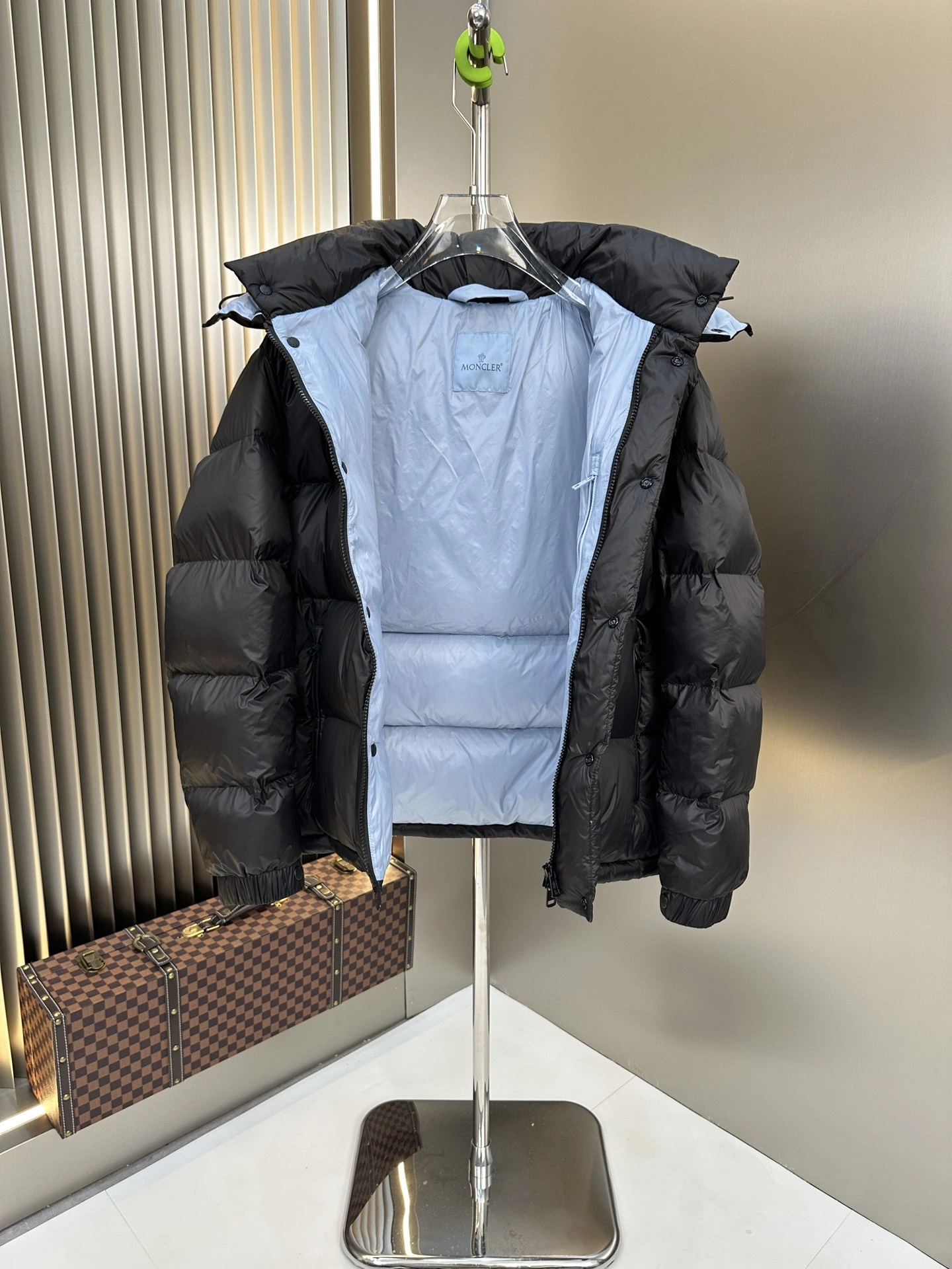 Soft Moncler Down Jackets 146179