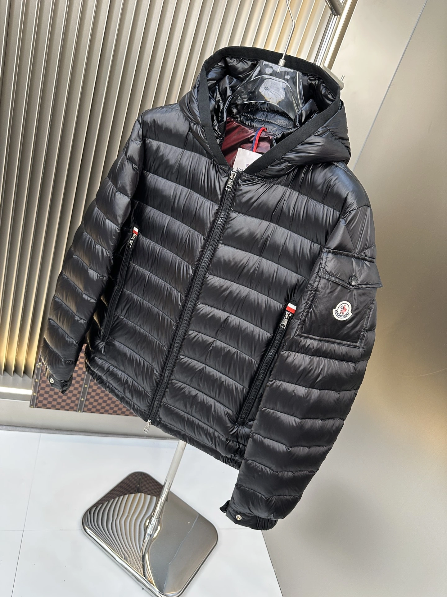 Moncler Down Jackets Tailored 146184
